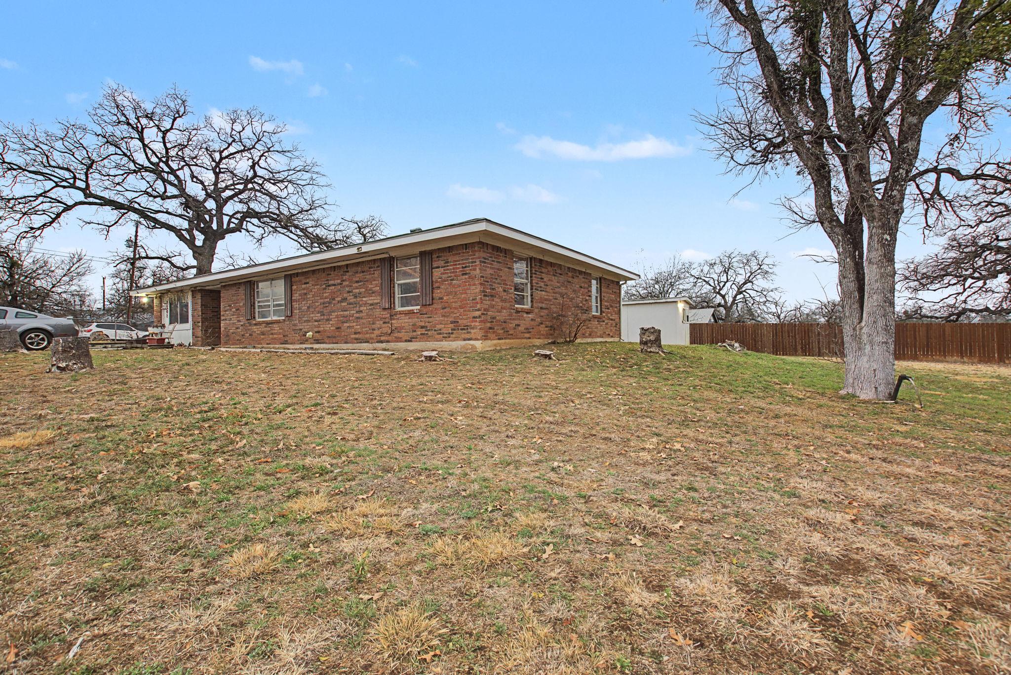 1701 Valley View Ln, Granite Shoals, TX 78654