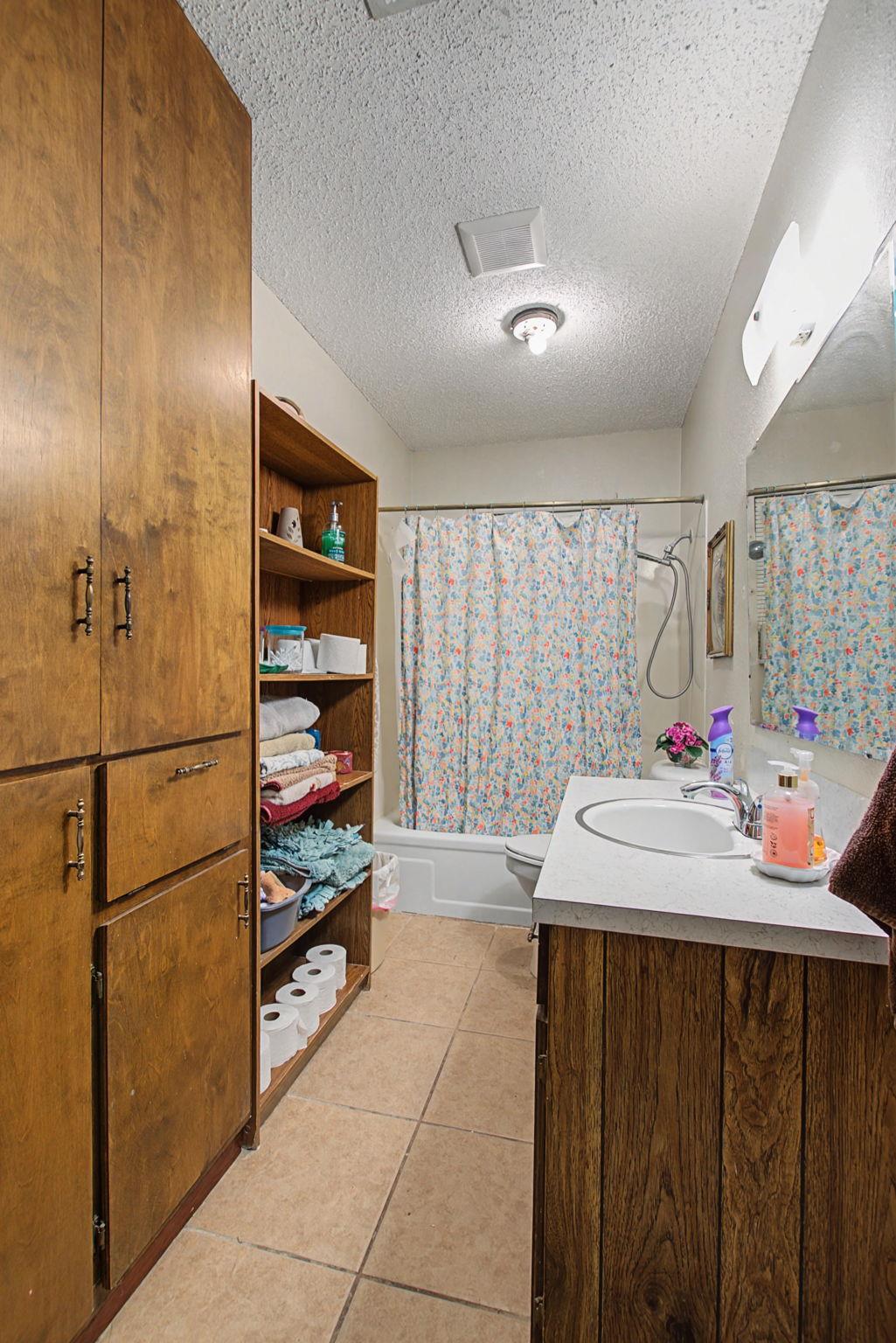 1701 Valley View Ln, Granite Shoals, TX 78654