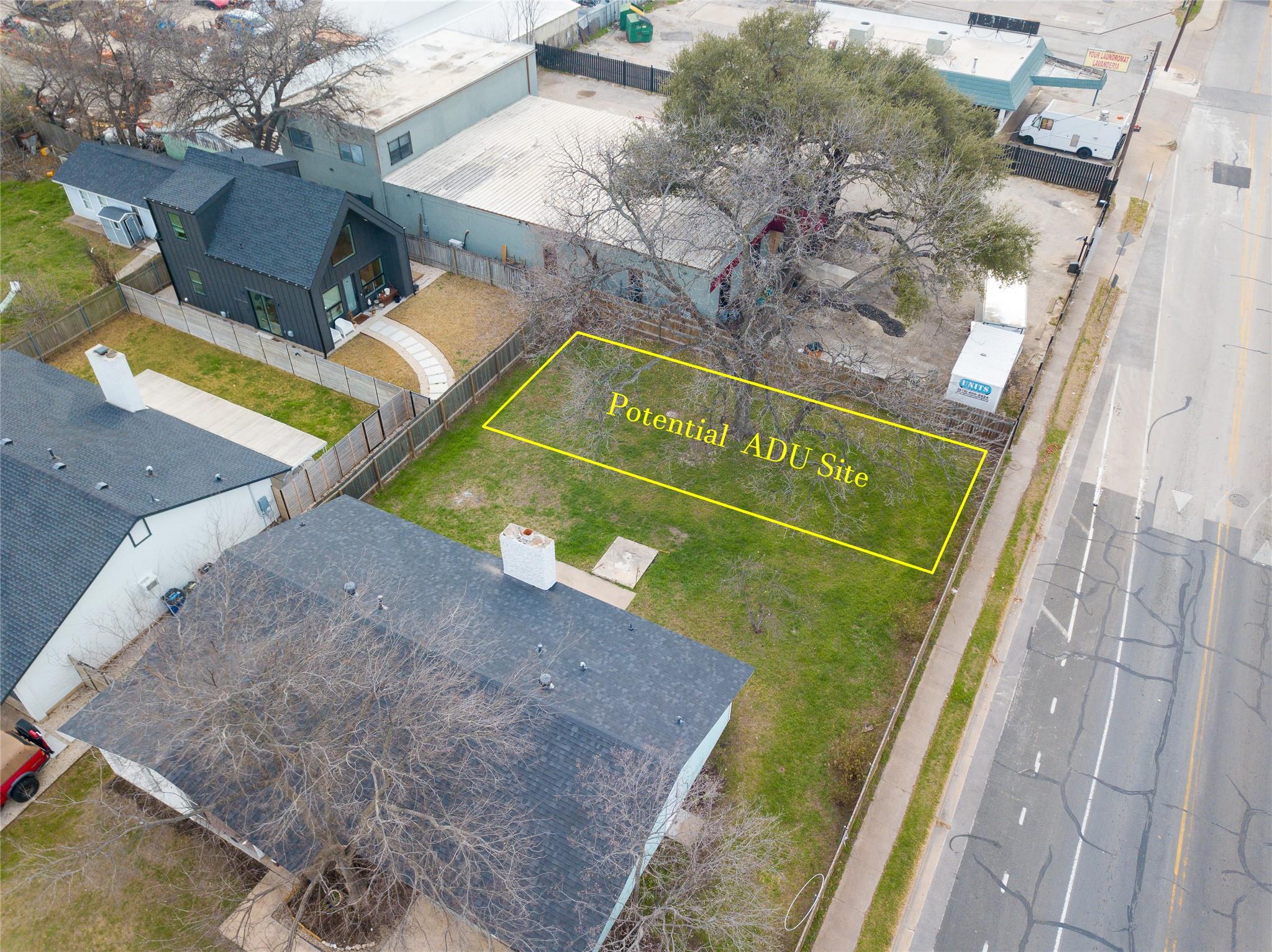 8512 Remington Ln, Austin, TX 78758