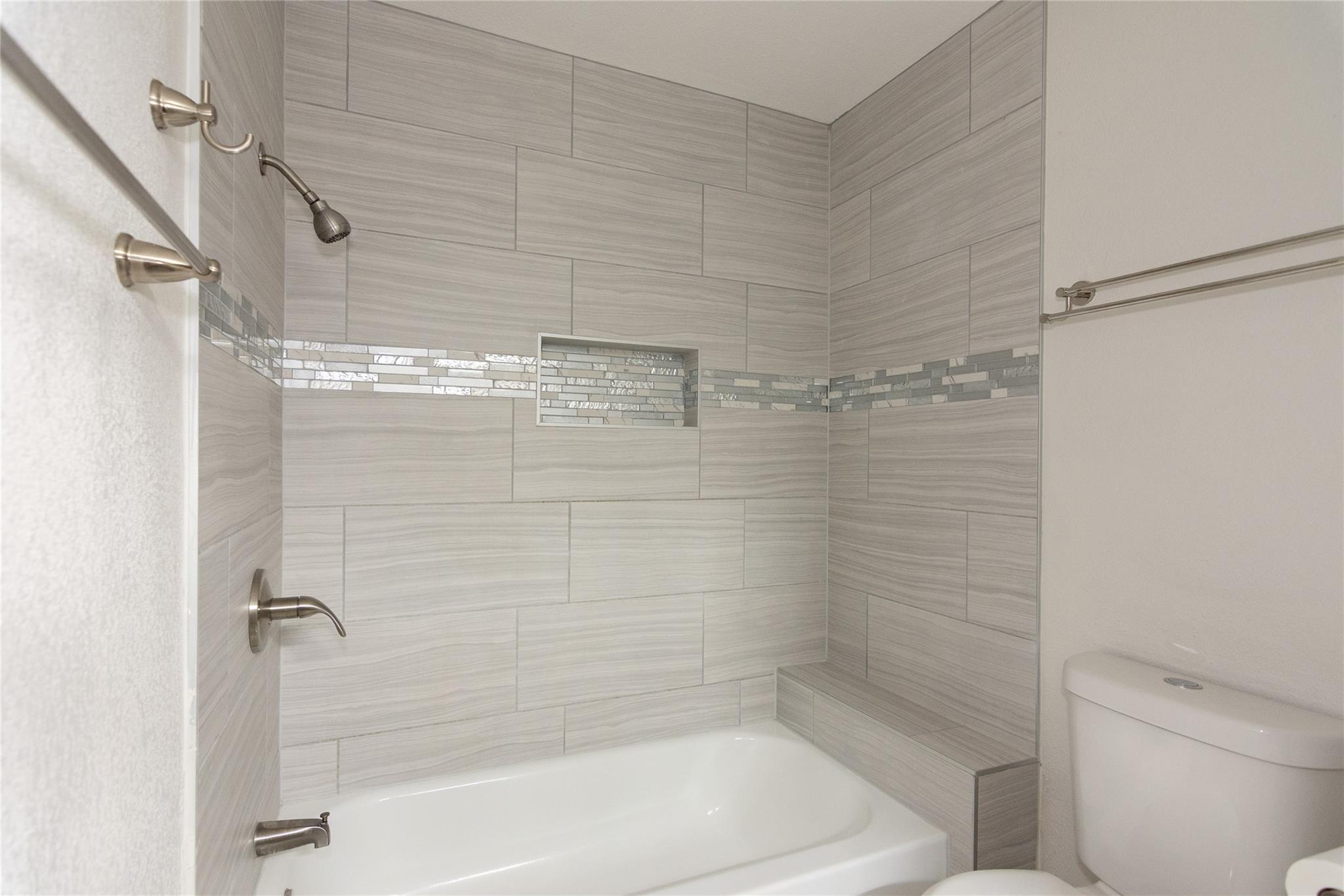 8512 Remington Ln, Austin, TX 78758