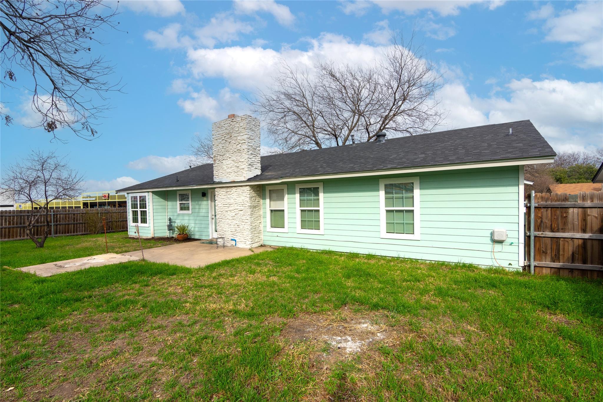 8512 Remington Ln, Austin, TX 78758