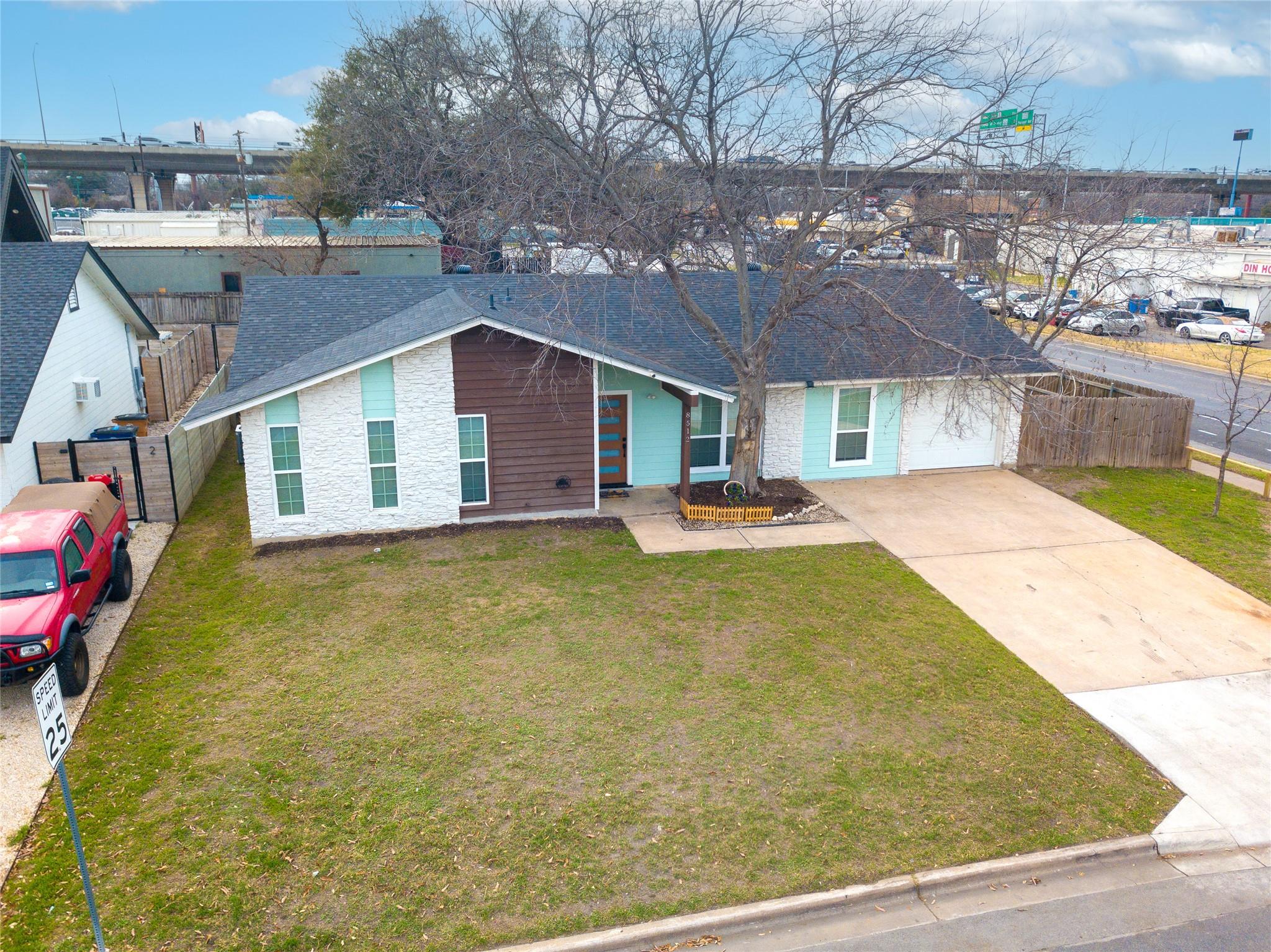 8512 Remington Ln, Austin, TX 78758