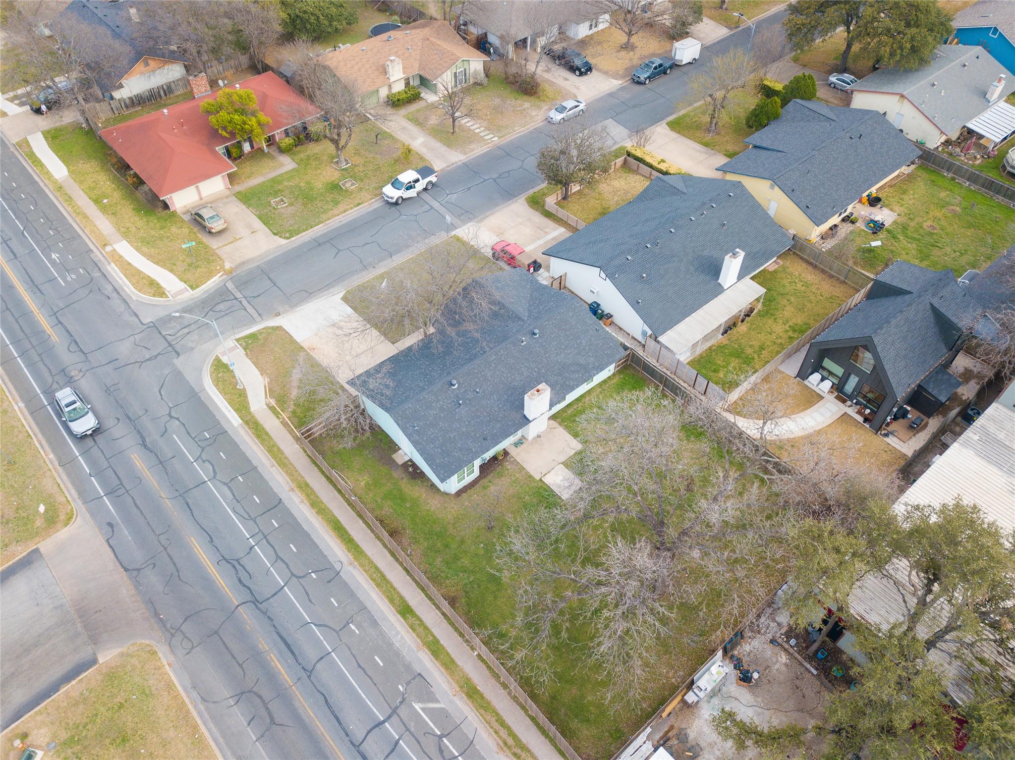 8512 Remington Ln, Austin, TX 78758