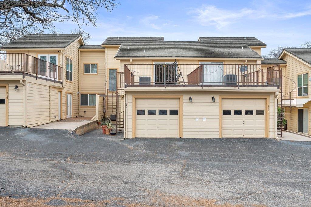 1201 Hi Stirrup # 104, Horseshoe Bay, TX 78657