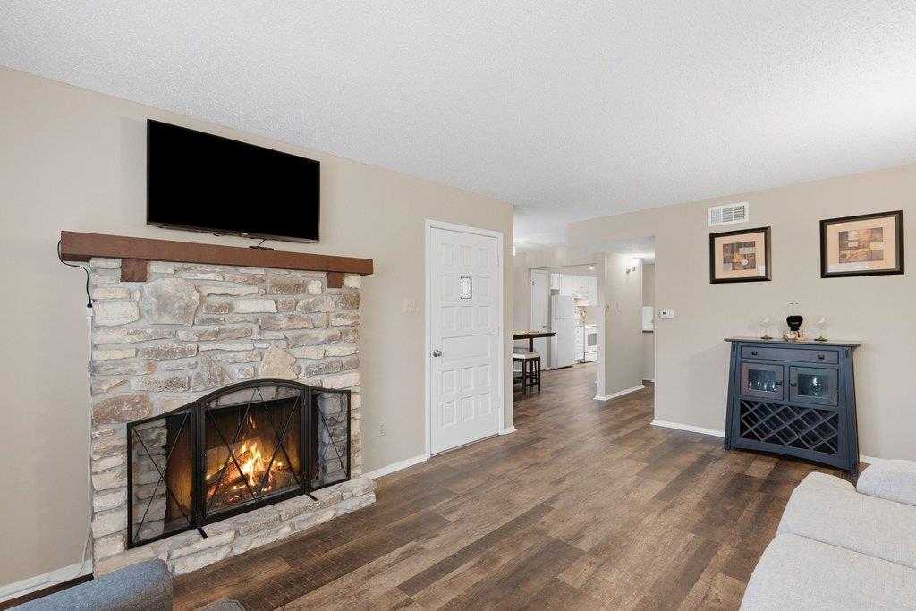 1201 Hi Stirrup # 104, Horseshoe Bay, TX 78657