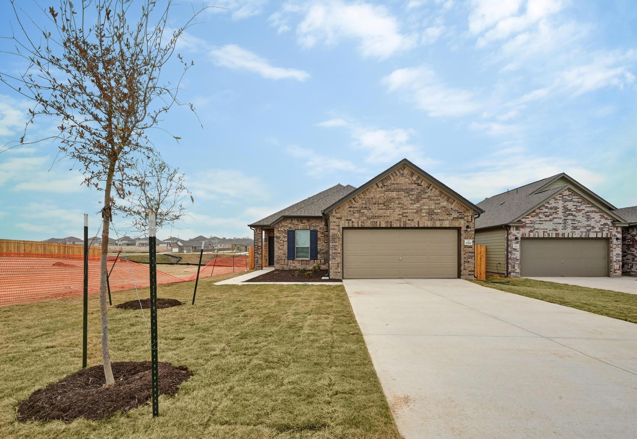 1529 Carriageway Dr, Georgetown, TX 78626