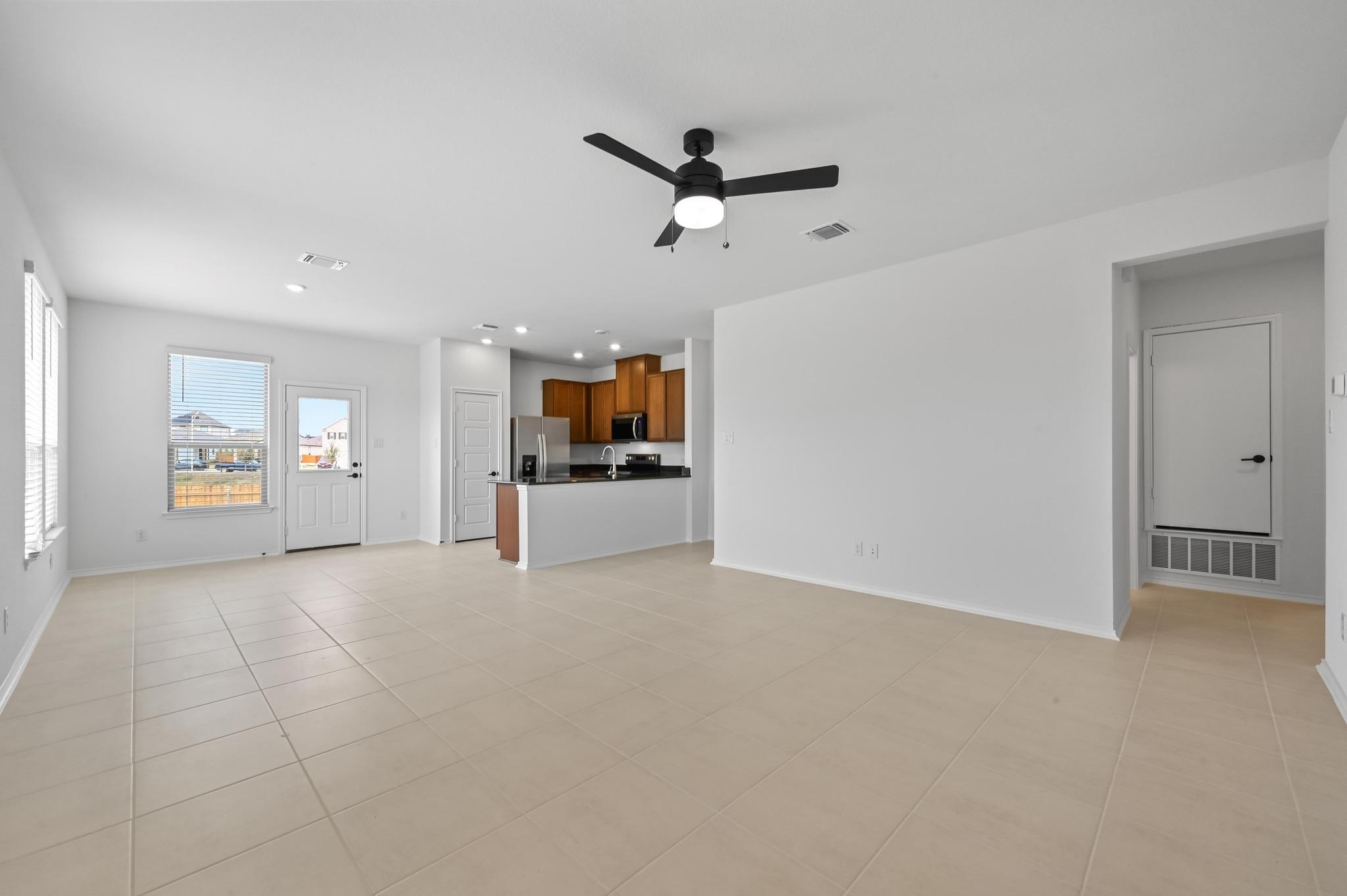 1529 Carriageway Dr, Georgetown, TX 78626