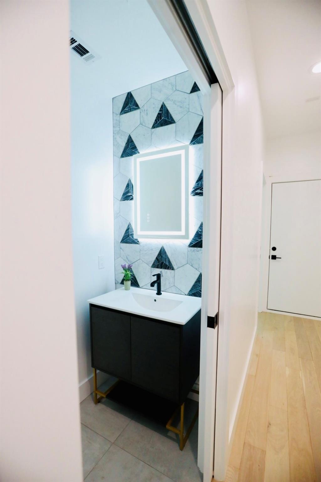 4010 Avenue D Ave, Austin, TX 78751