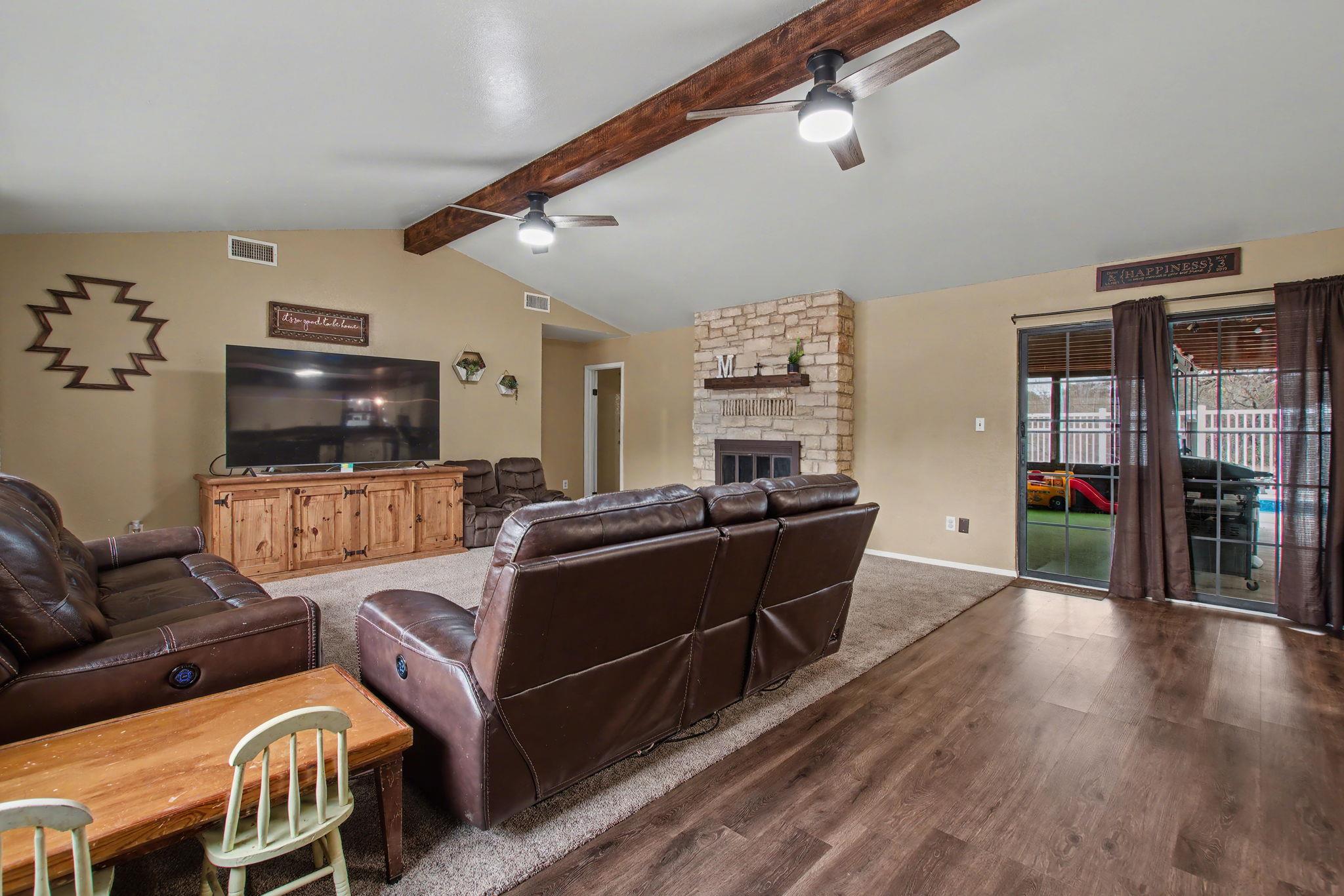 1109 County Road 132A, Kingsland, TX 78639