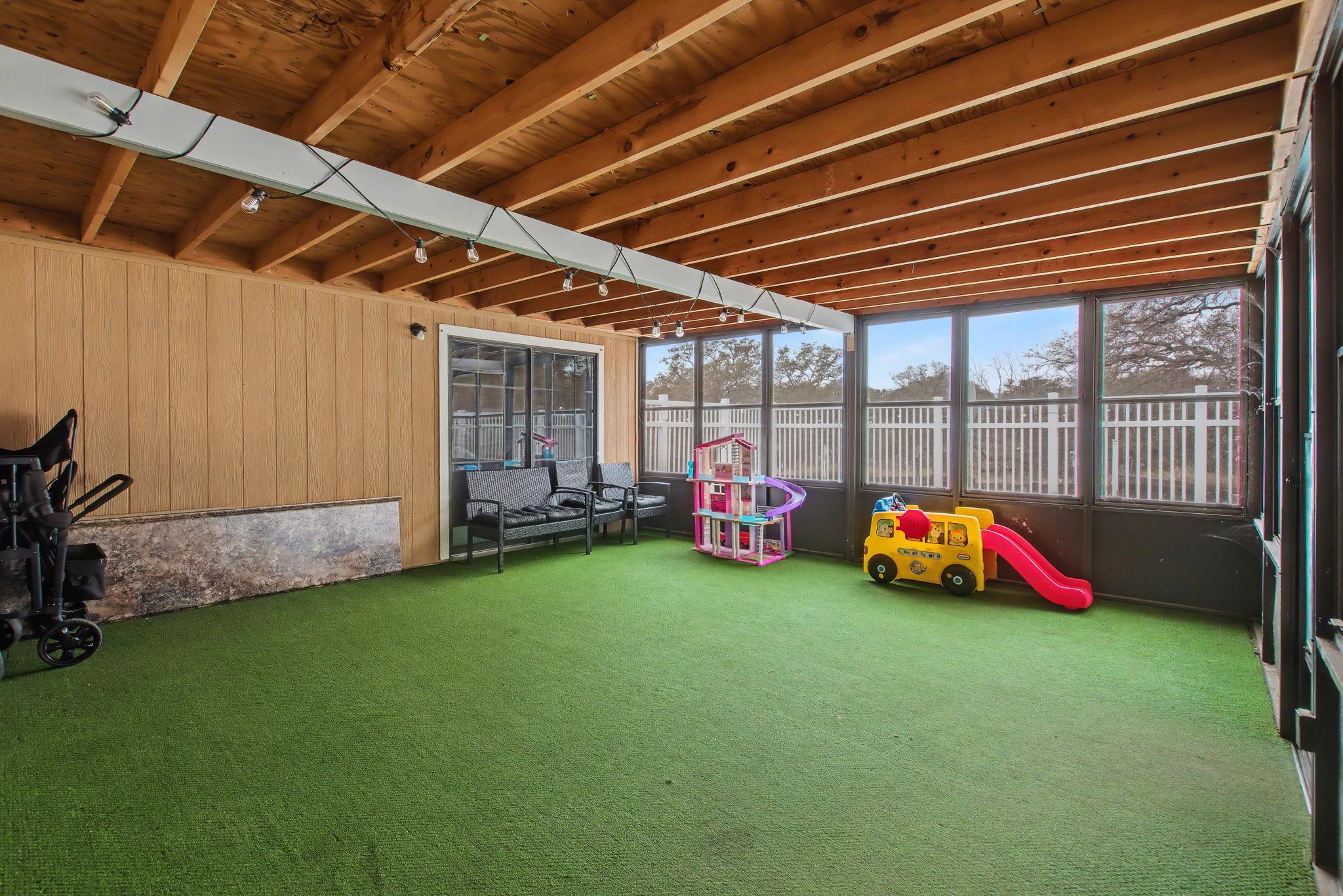 1109 County Road 132A, Kingsland, TX 78639