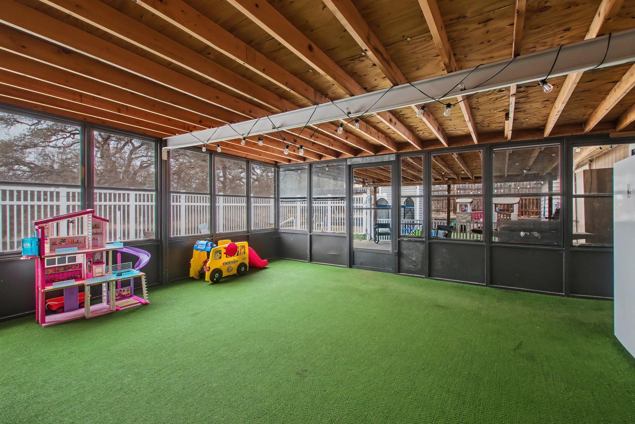 1109 County Road 132A, Kingsland, TX 78639