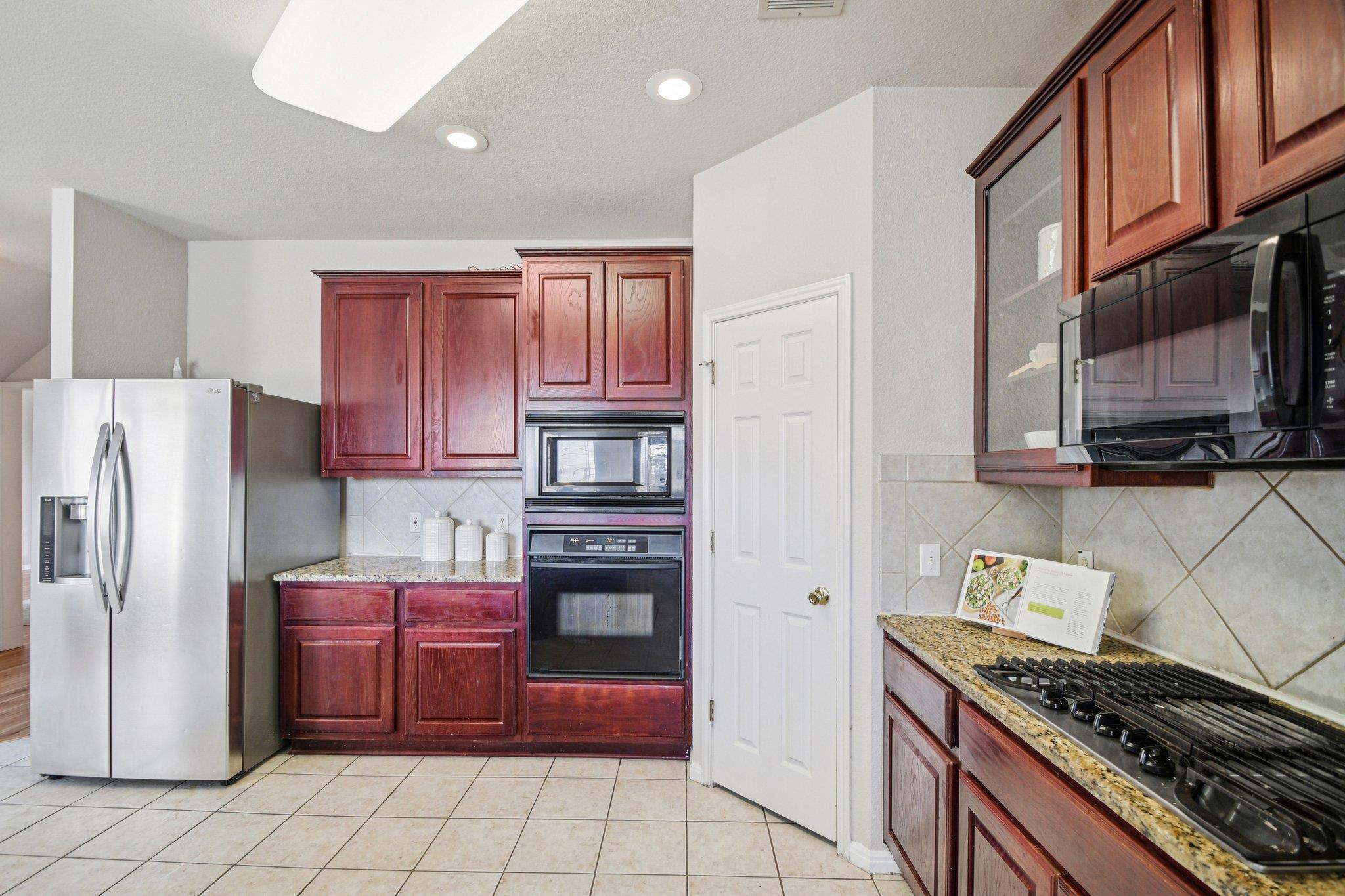 1003 Ambrose Dr, Pflugerville, TX 78660