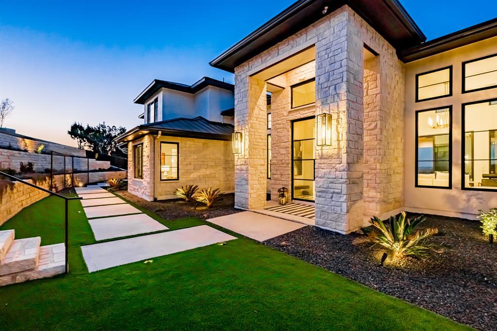 701 N Angel Light Dr, Spicewood, TX 78669