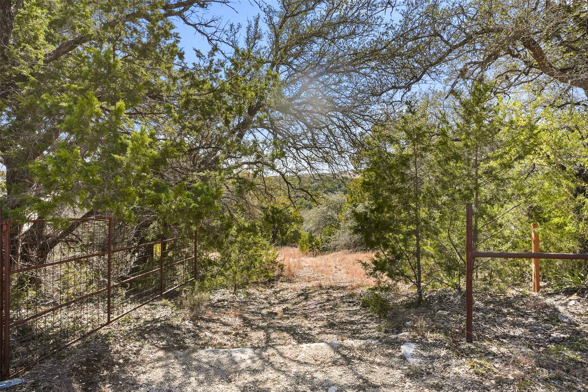 701 N Angel Light Dr, Spicewood, TX 78669