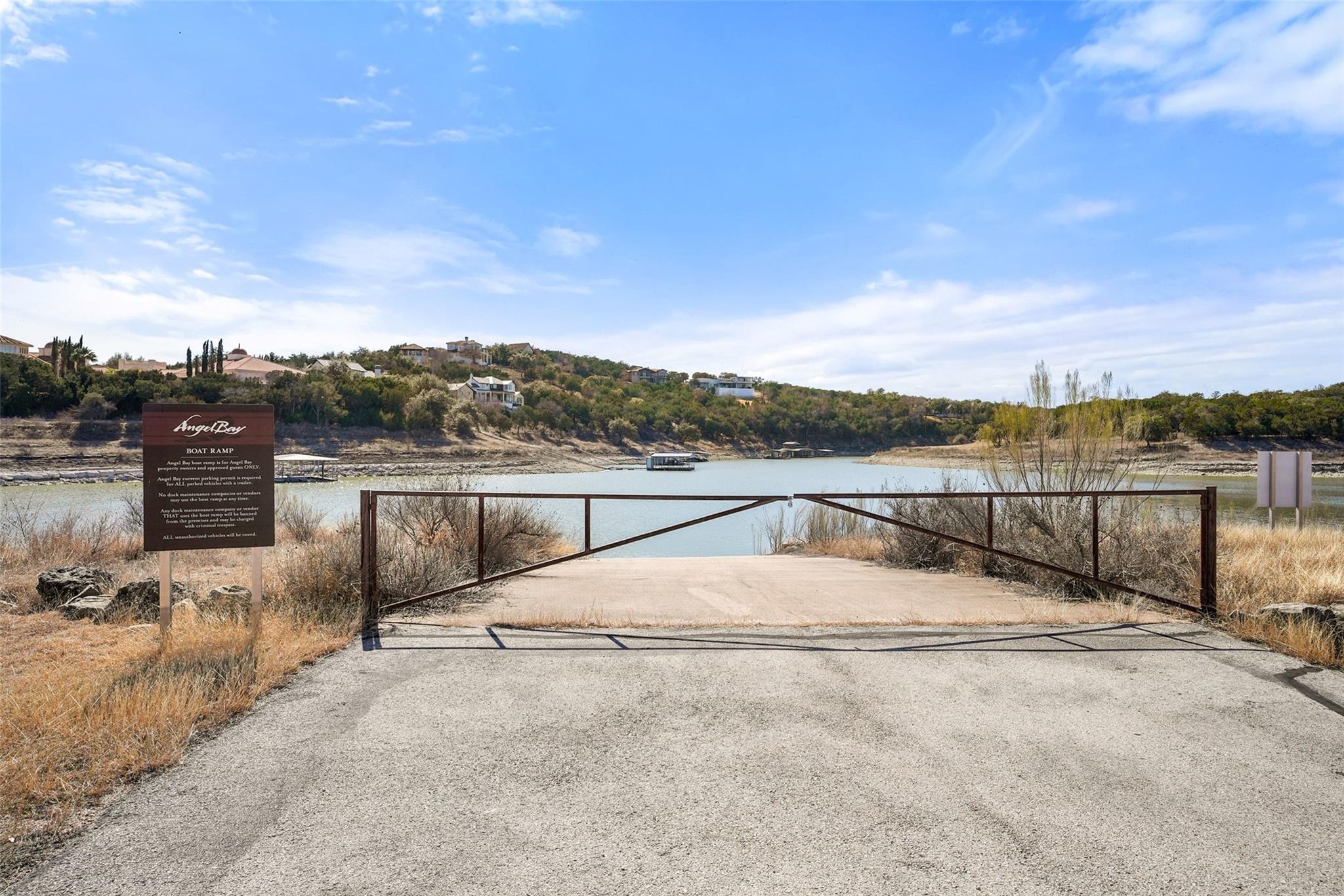 701 N Angel Light Dr, Spicewood, TX 78669