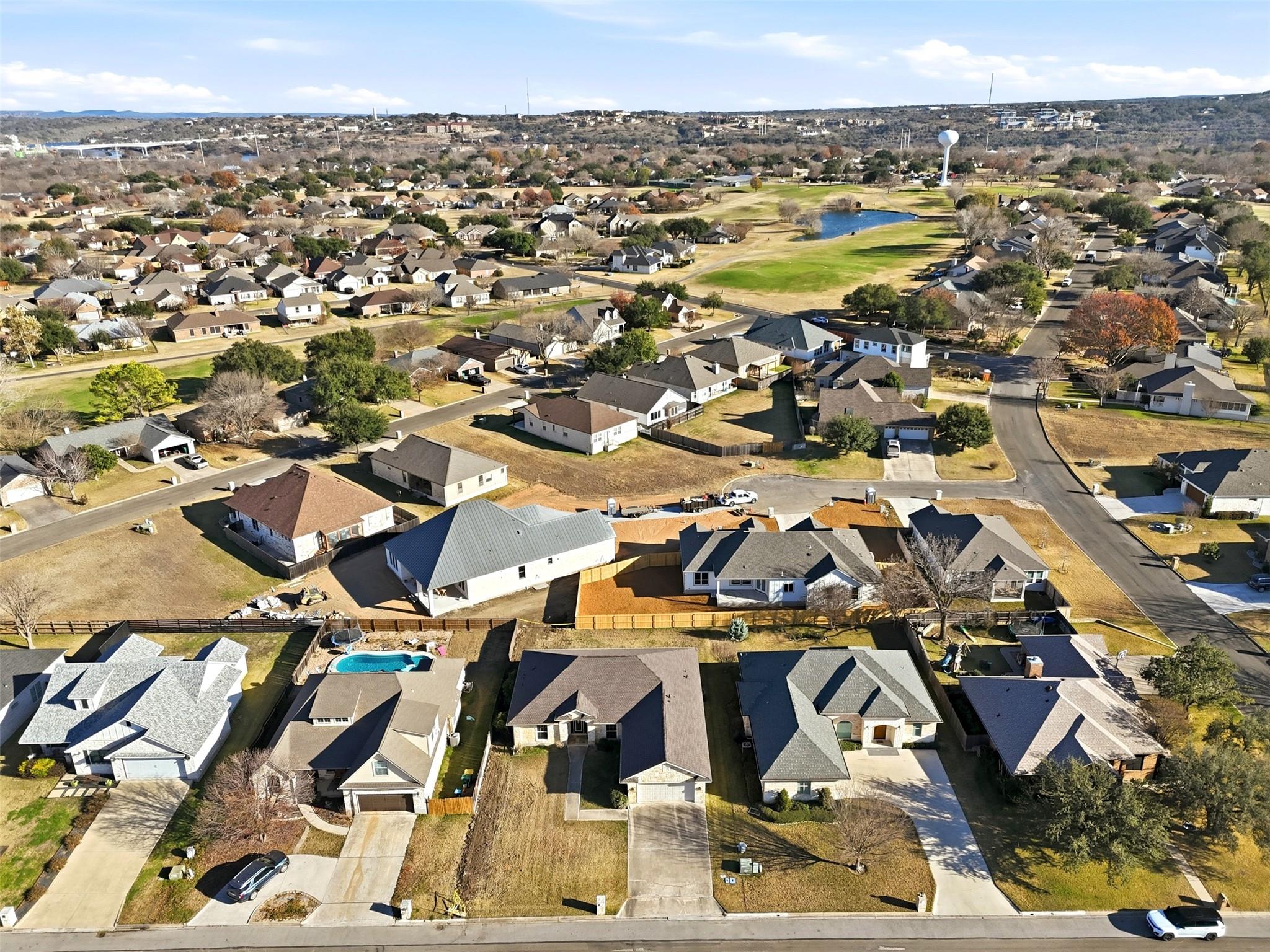 127 Turkey Run, Meadowlakes, TX 78654