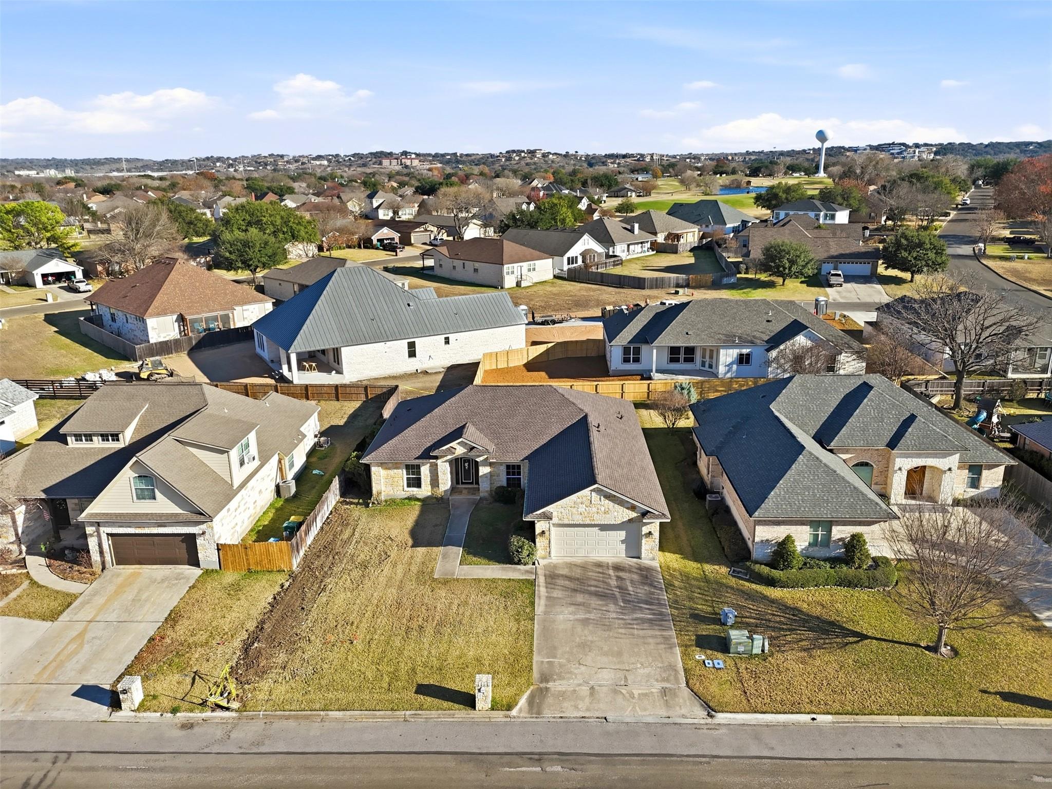 127 Turkey Run, Meadowlakes, TX 78654