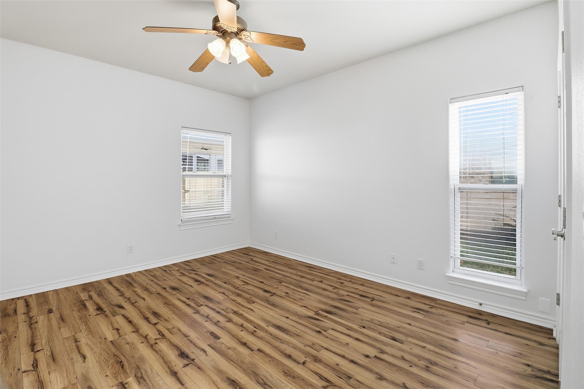 127 Turkey Run, Meadowlakes, TX 78654