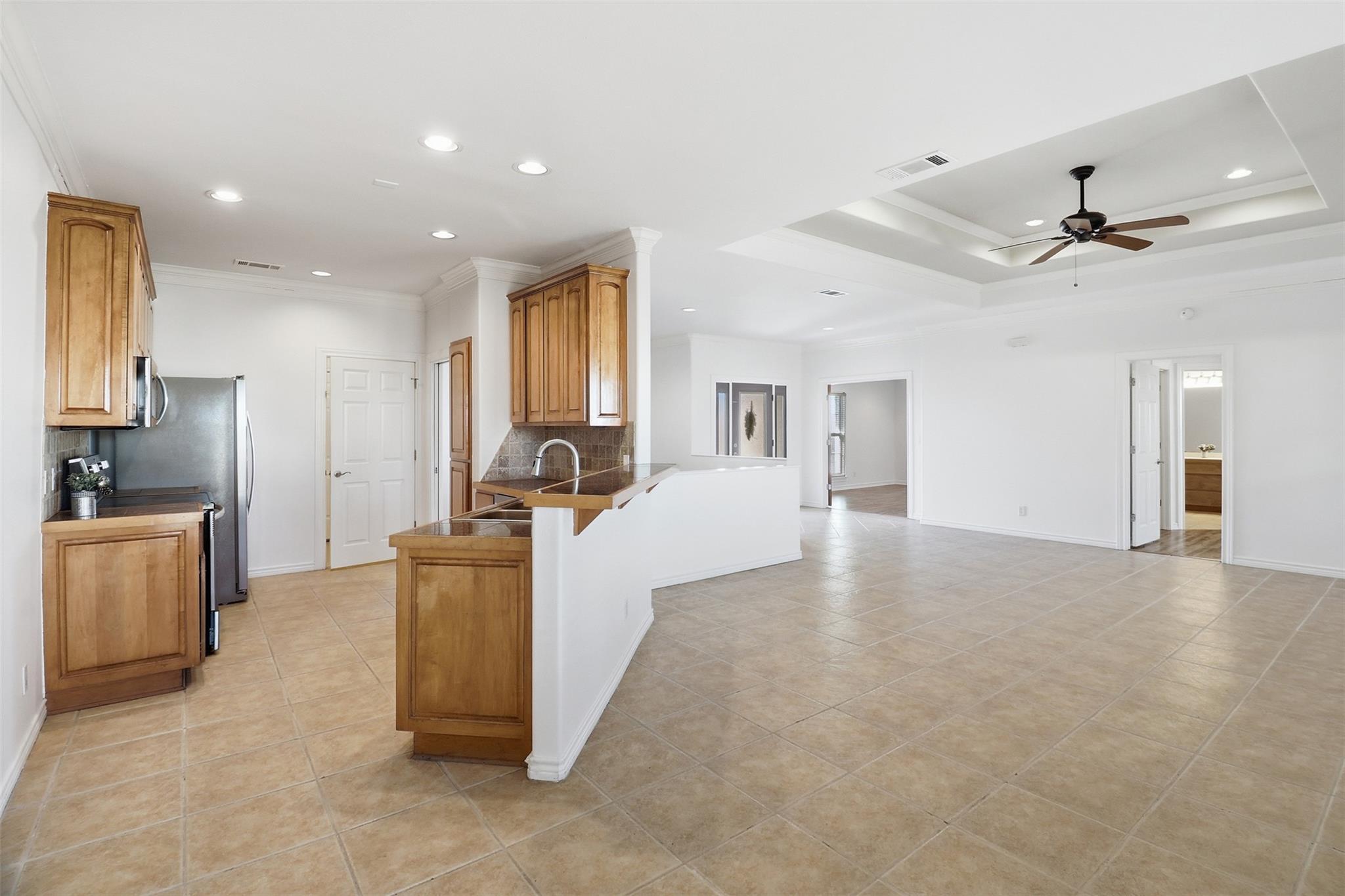 127 Turkey Run, Meadowlakes, TX 78654