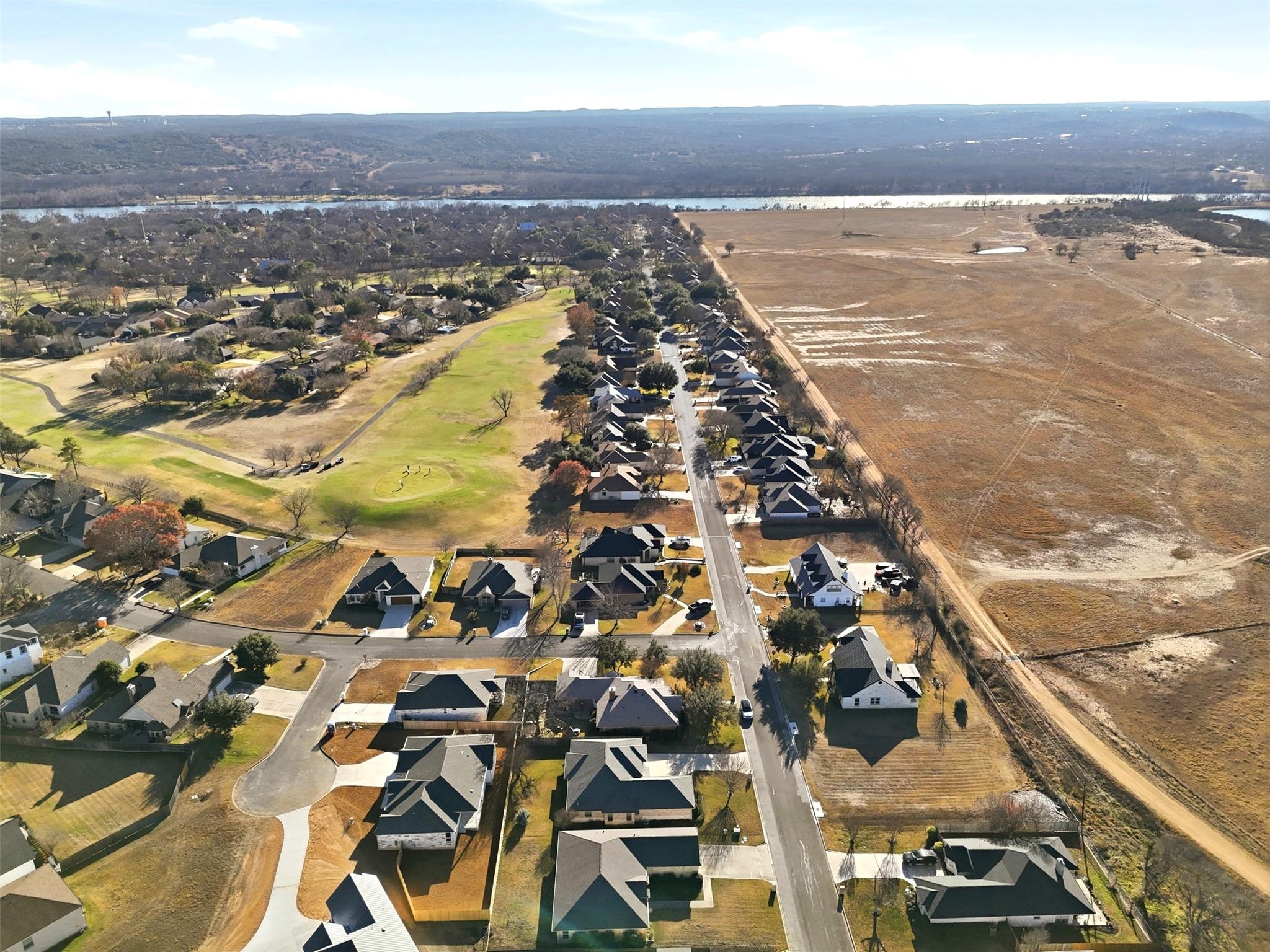 127 Turkey Run, Meadowlakes, TX 78654