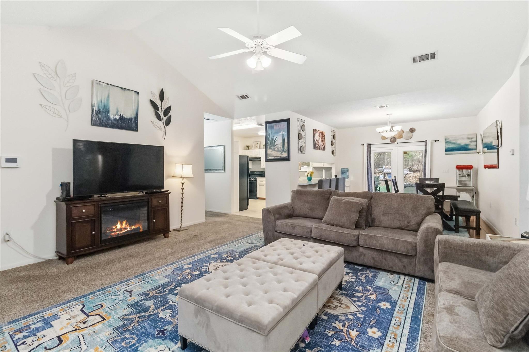 581 Highway 95 Highway S, Elgin, TX 78621