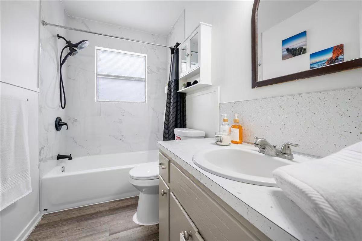 3007 Burning Oak Dr, Austin, TX 78704