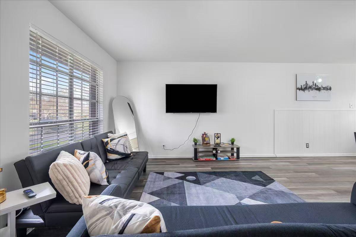 3007 Burning Oak Dr, Austin, TX 78704