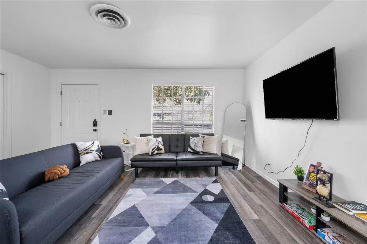 3007 Burning Oak Dr, Austin, TX 78704