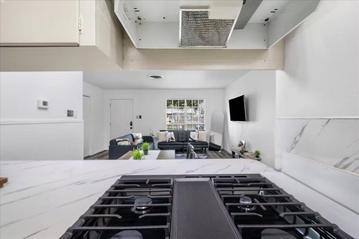 3007 Burning Oak Dr, Austin, TX 78704