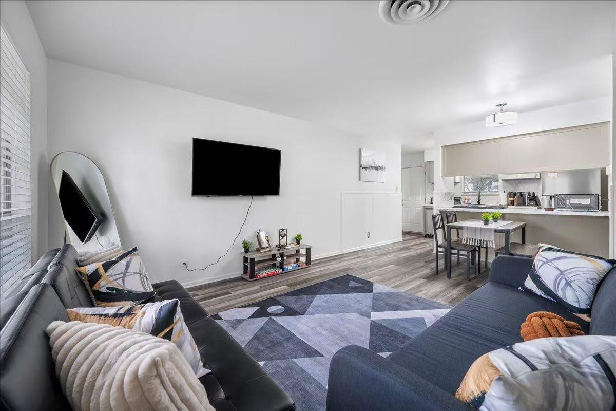 3007 Burning Oak Dr, Austin, TX 78704