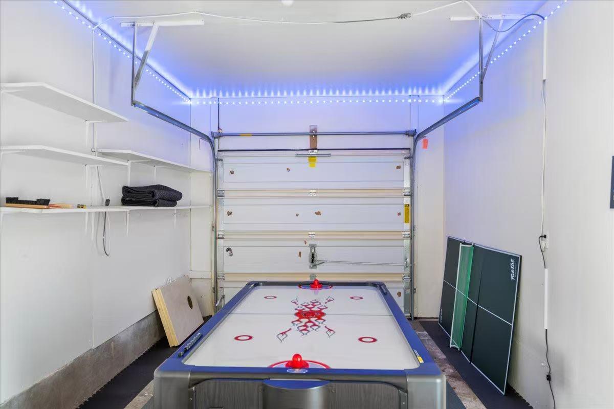 3007 Burning Oak Dr, Austin, TX 78704