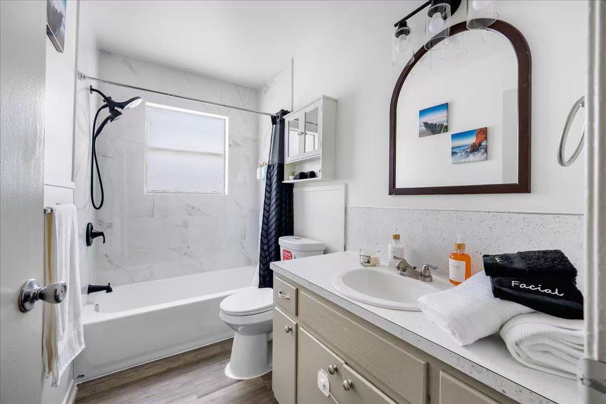 3007 BURNING OAK Dr, Austin, TX 78704