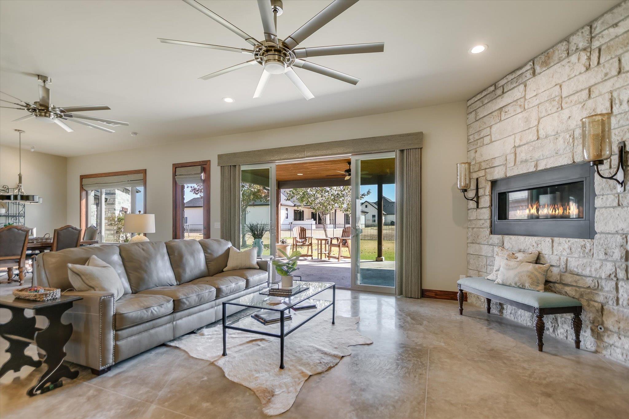 101 Still Meadow Dr, Kingsland, TX 78639