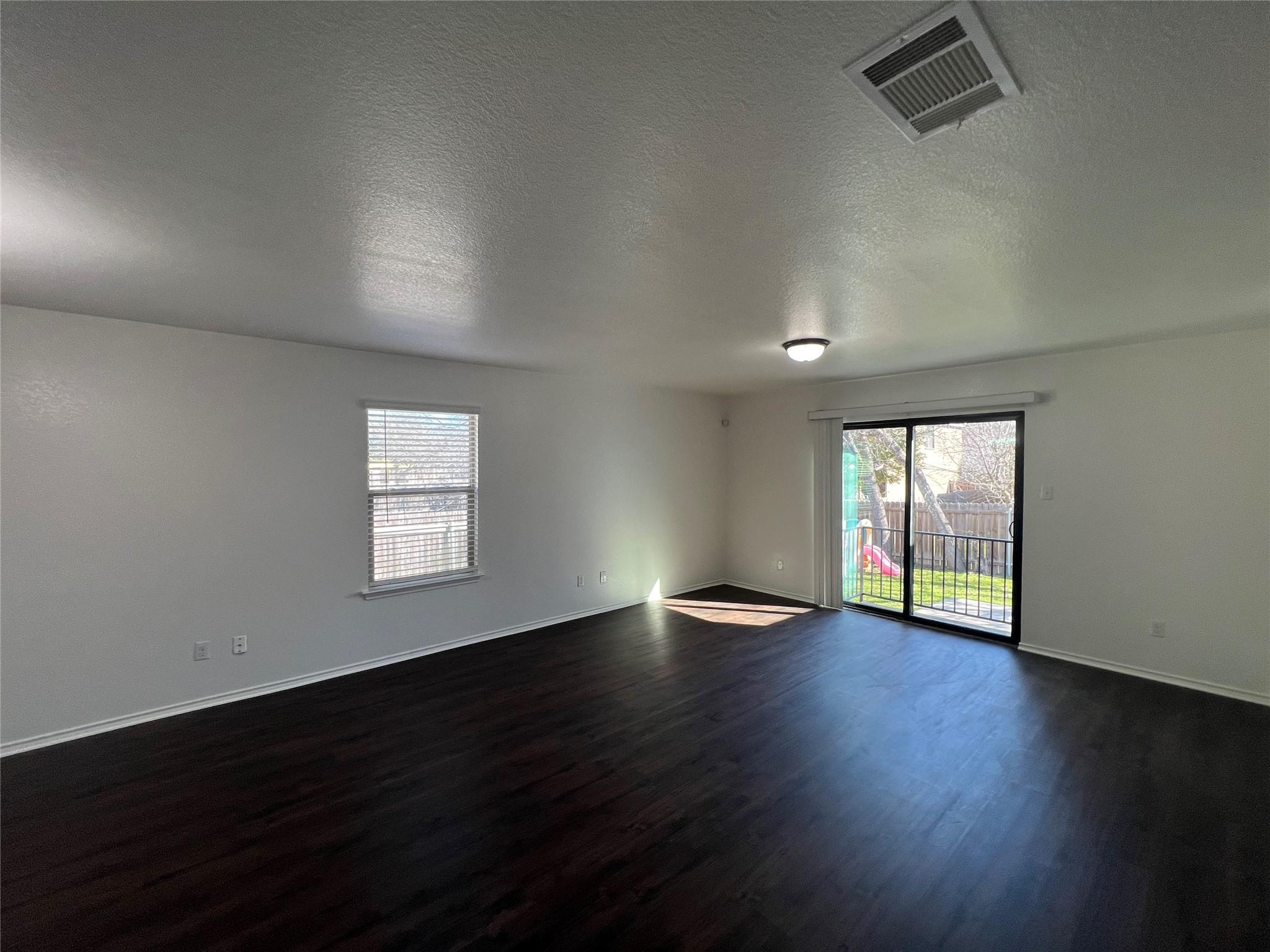 270 Sheep Trail Dr, Kyle, TX 78640