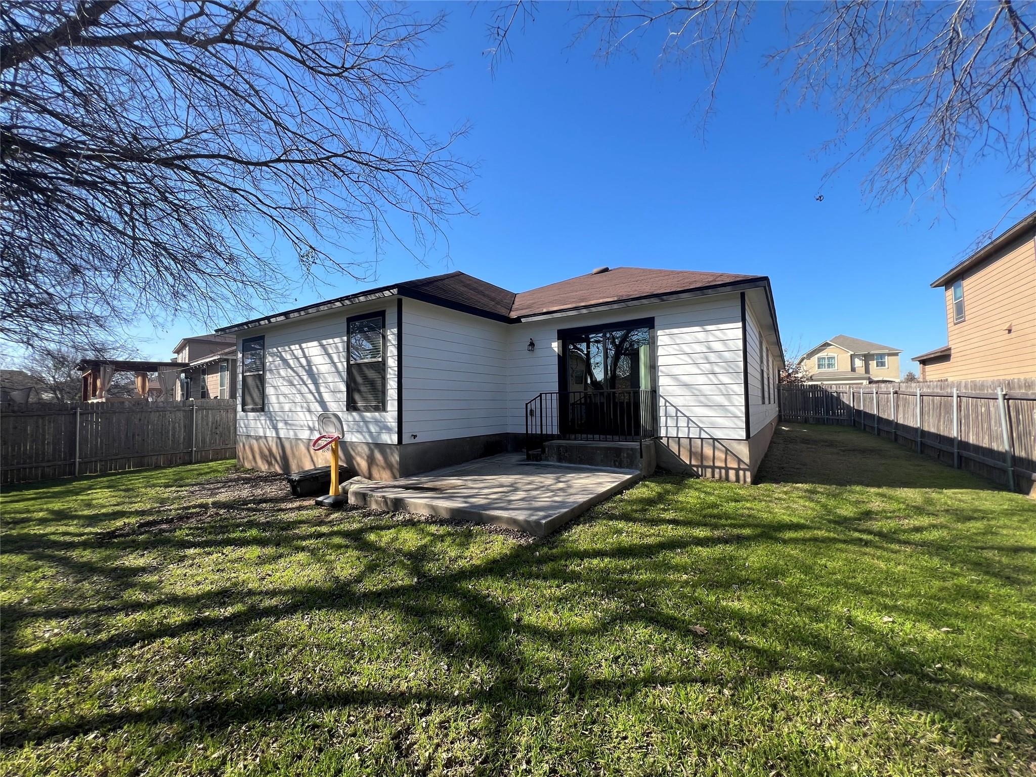 270 Sheep Trail Dr, Kyle, TX 78640