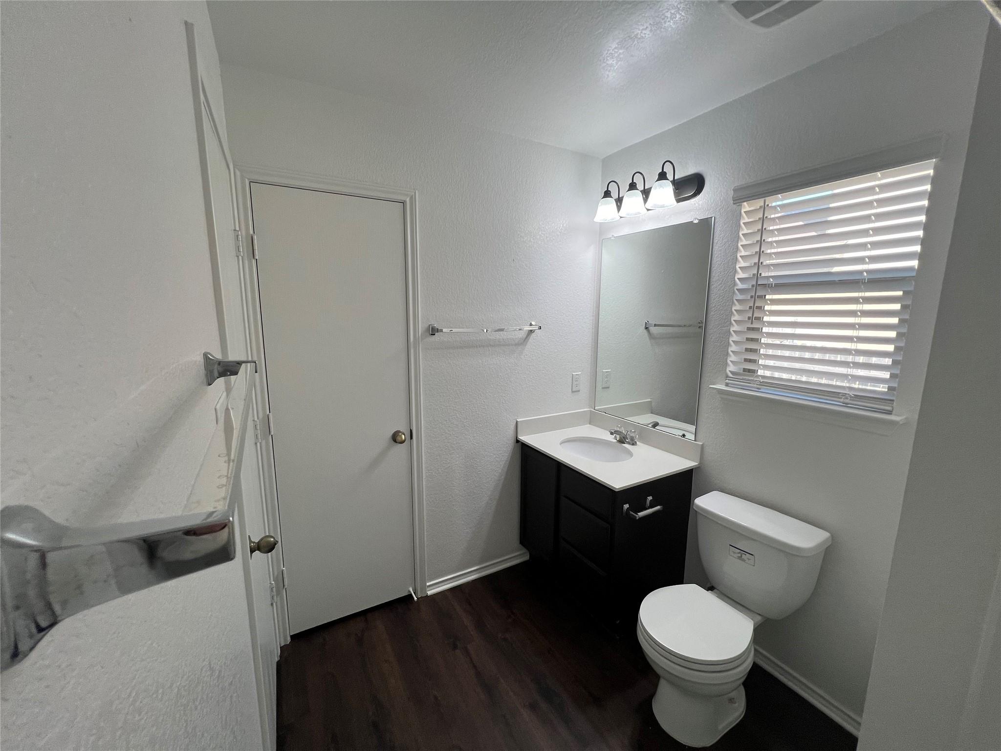 270 Sheep Trail Dr, Kyle, TX 78640