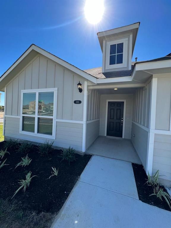 105 Spiny Lizard Ln, San Marcos, TX 78666