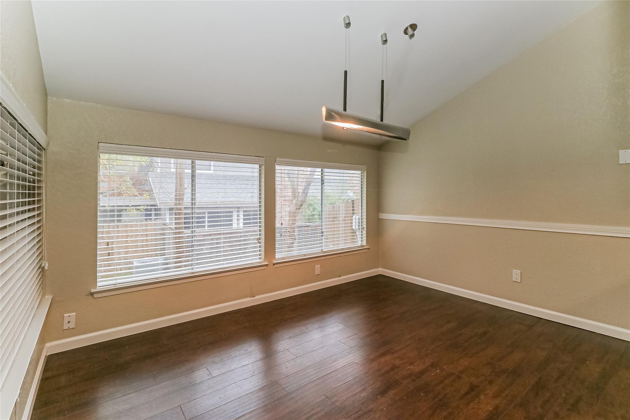 7267 Coronado Cir, Austin, TX 78752