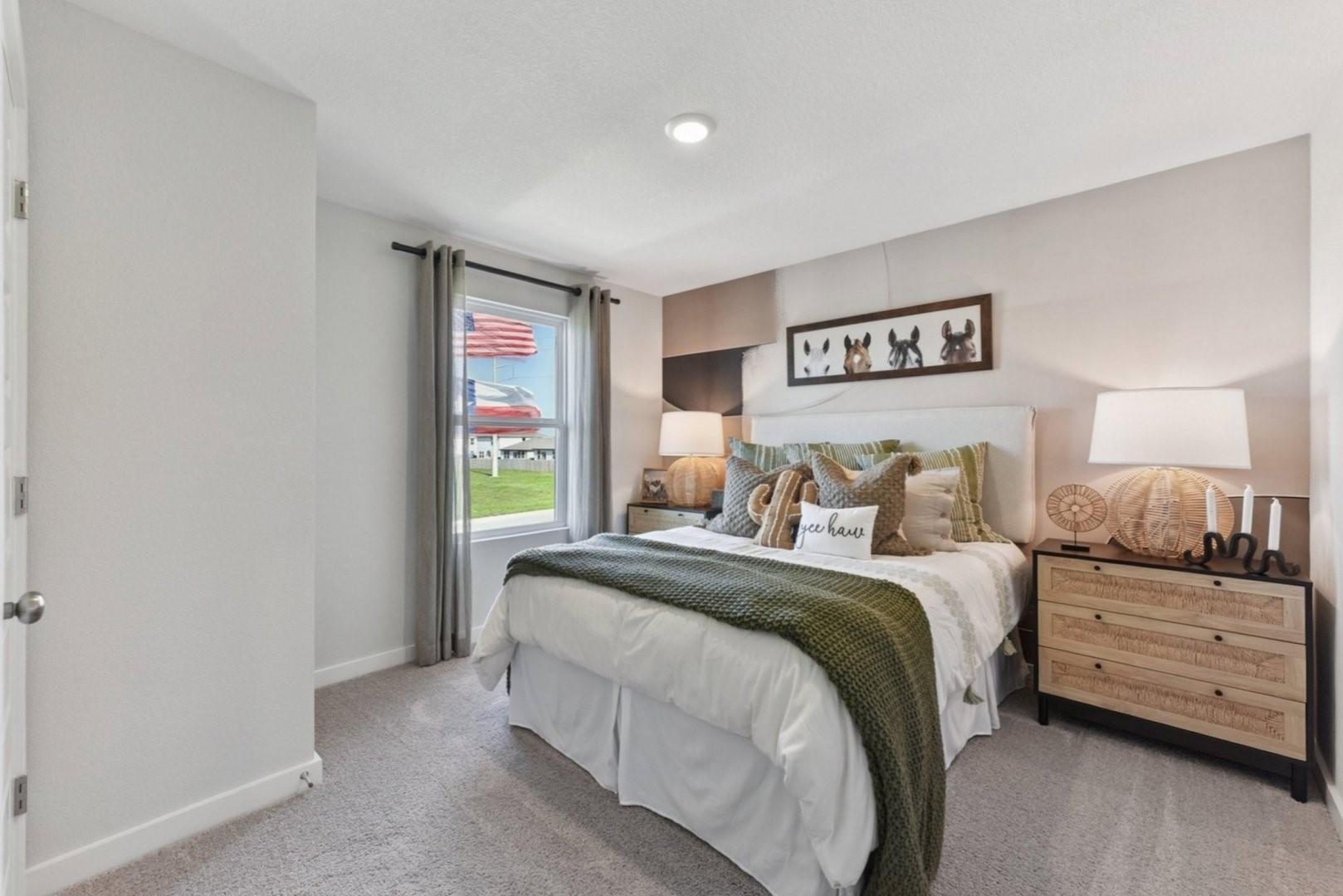 112 Hornet St, Elgin, TX 78621