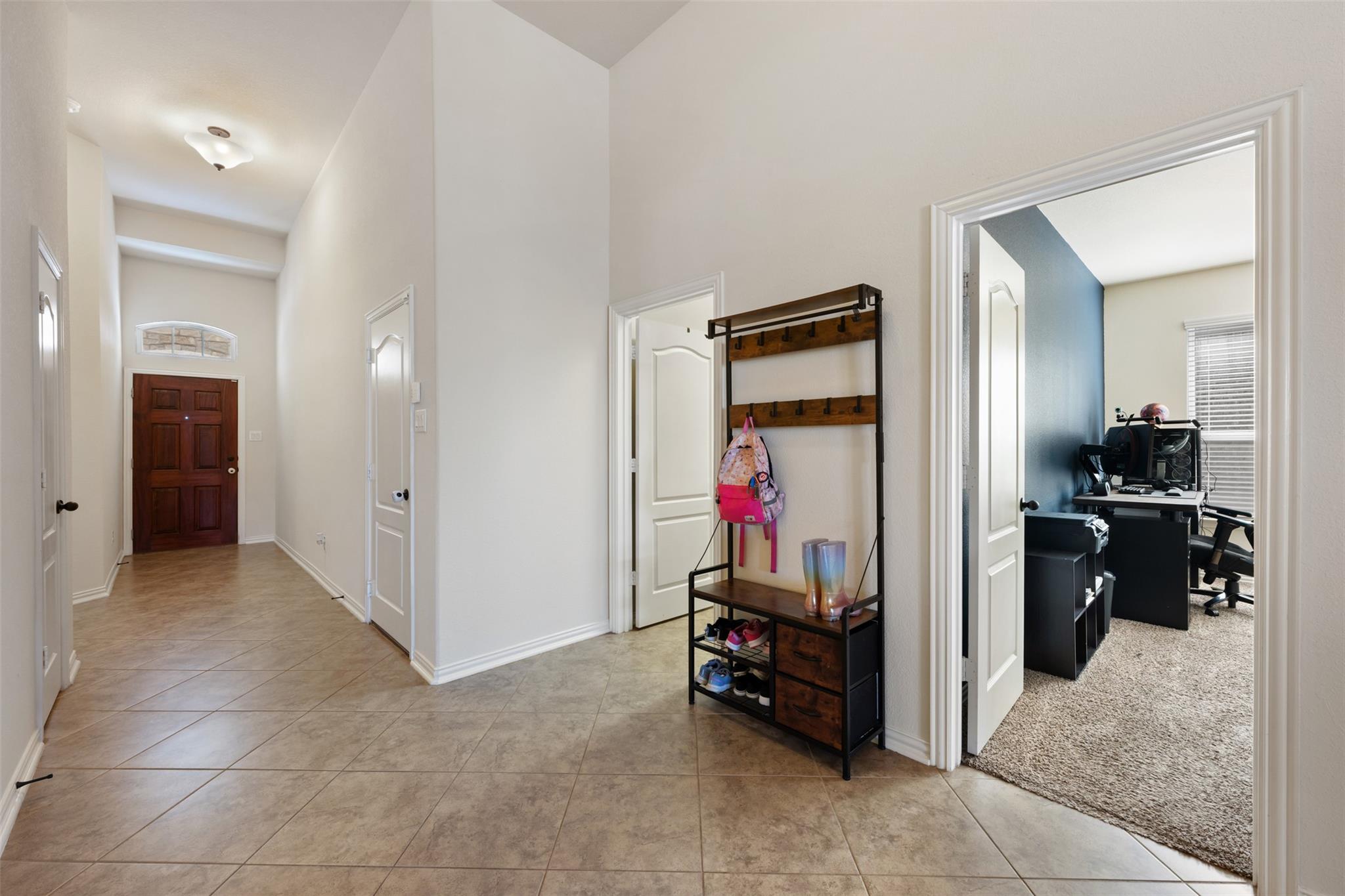 605 Palmilla St, Leander, TX 78641