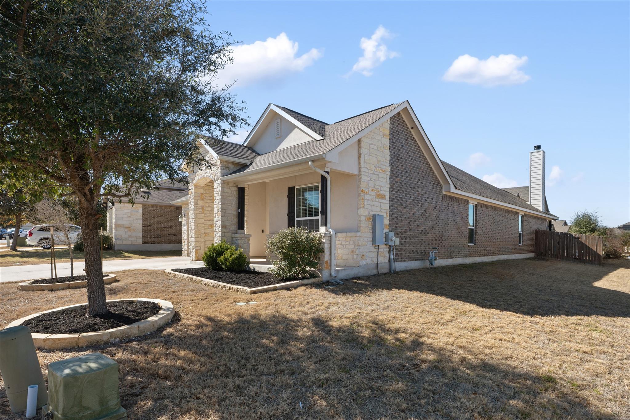 605 Palmilla St, Leander, TX 78641