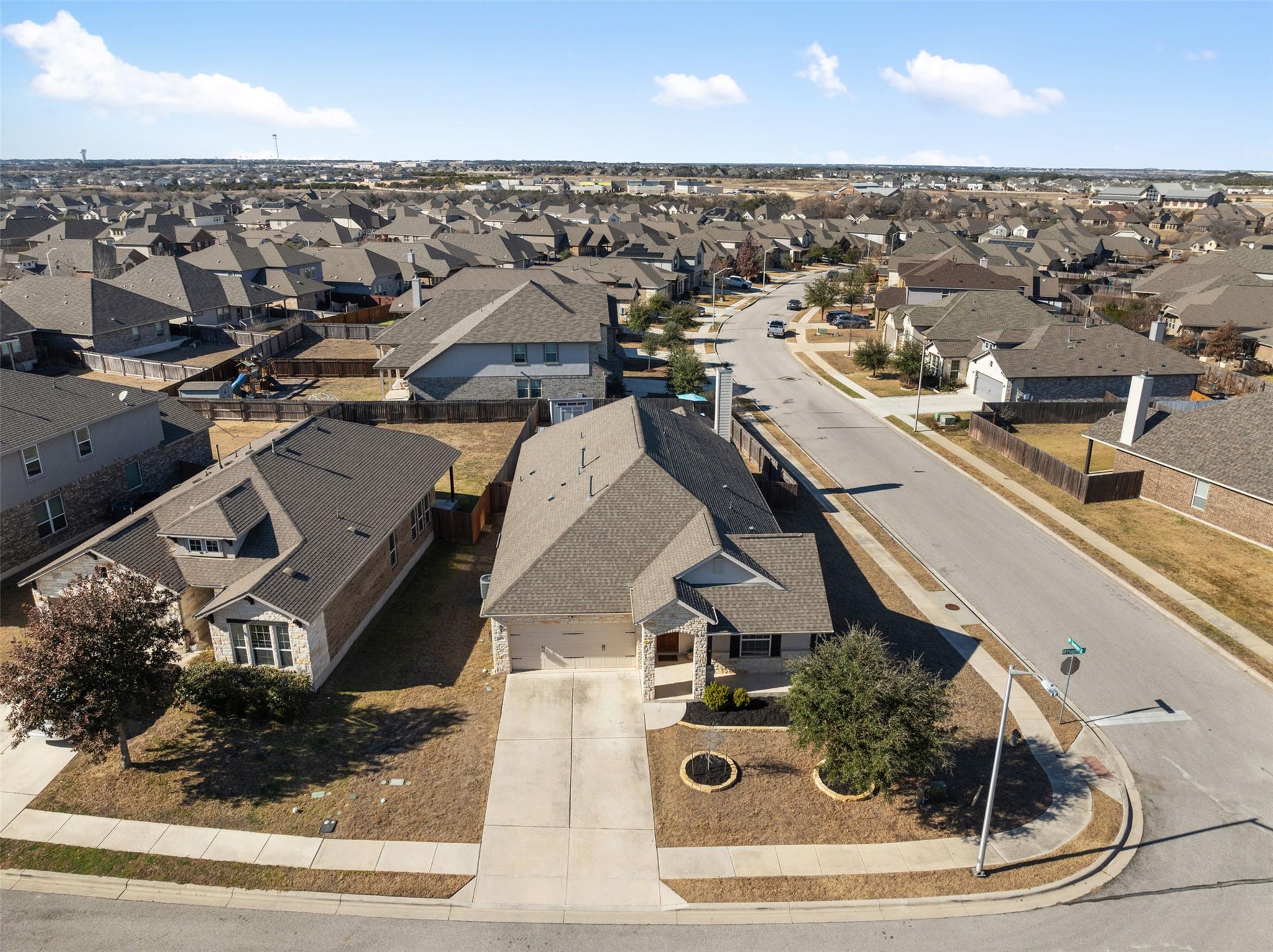 605 Palmilla St, Leander, TX 78641