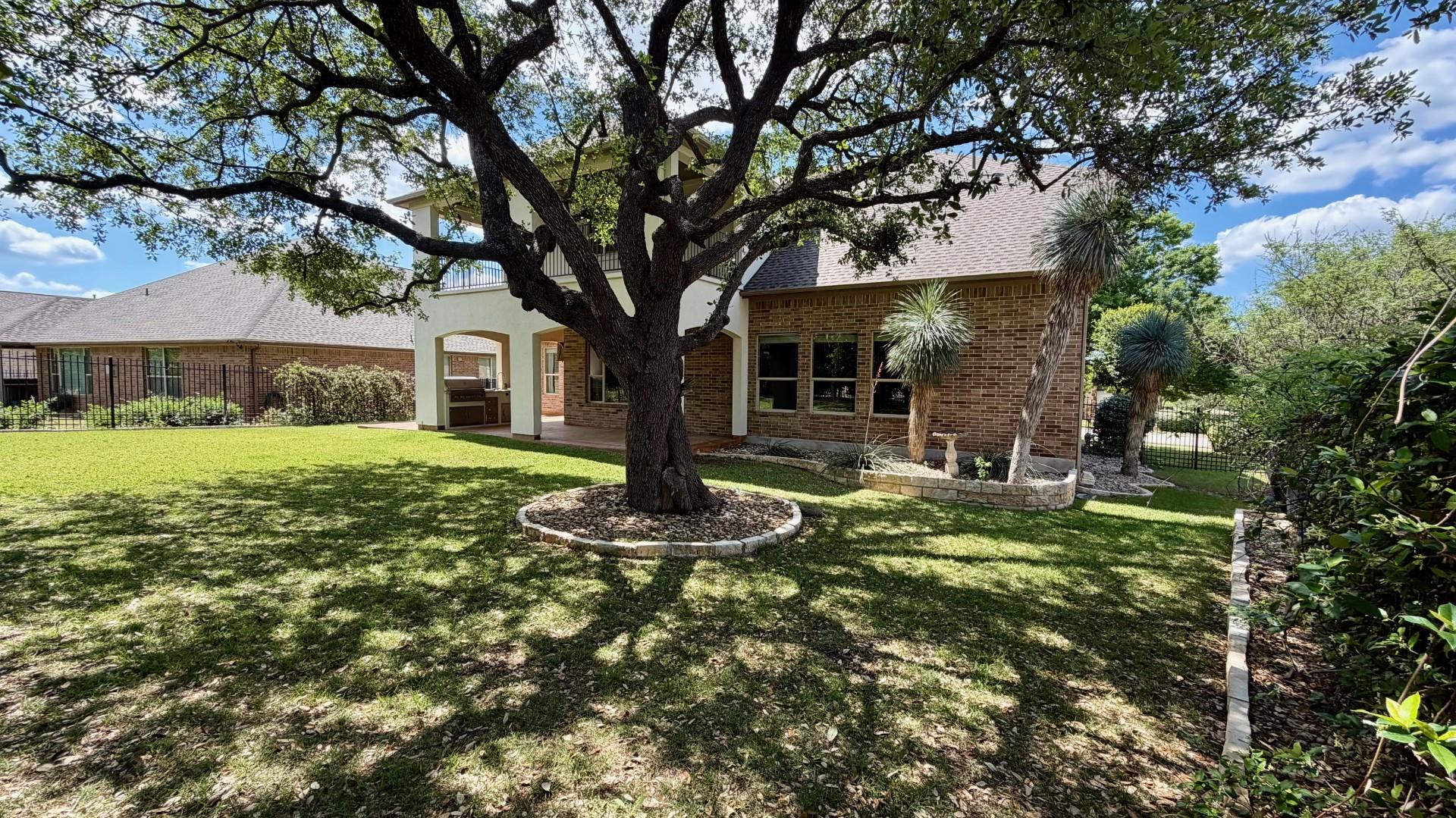 1813 Harvest Dance Dr, Leander, TX 78641