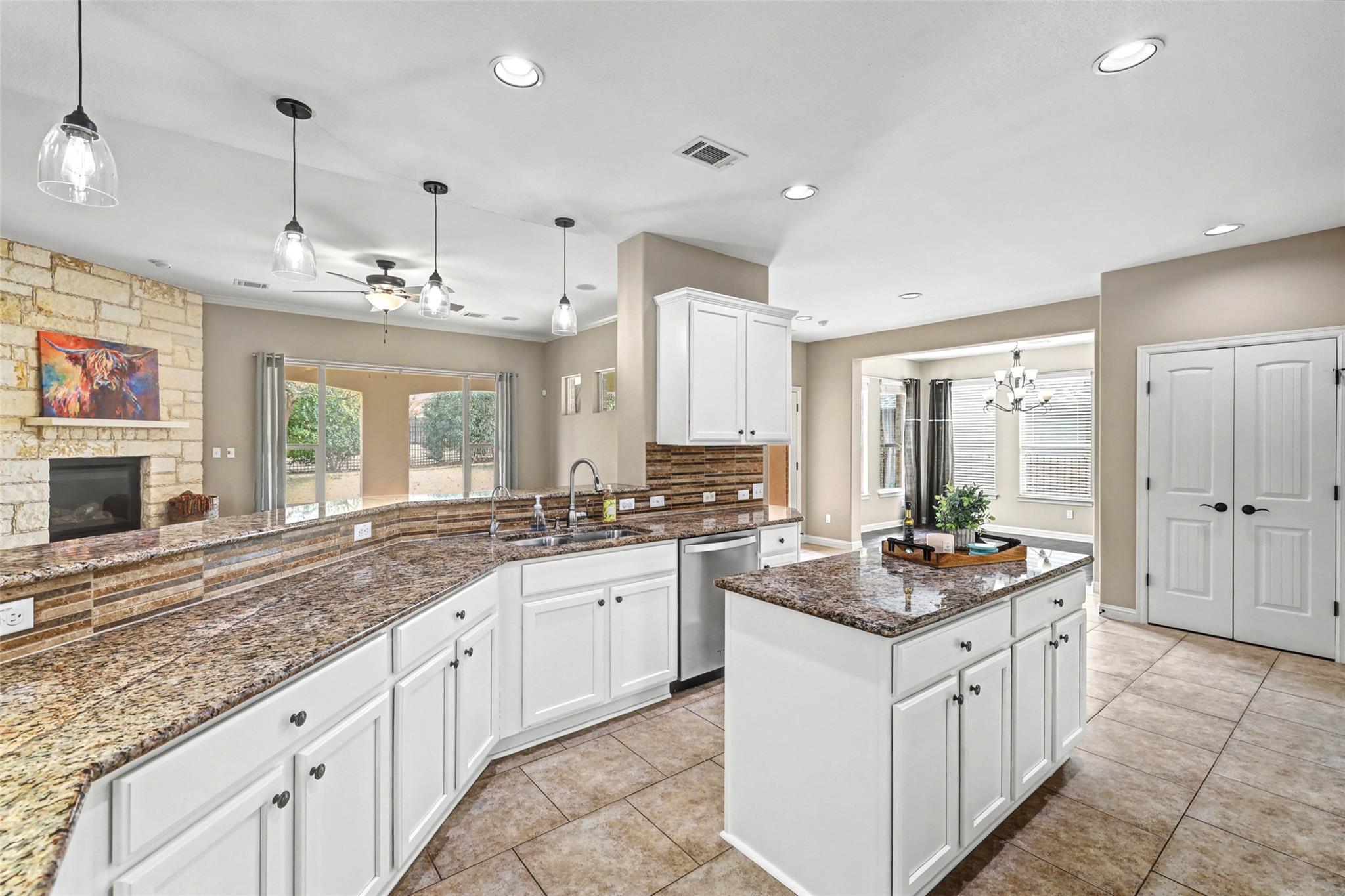 1813 Harvest Dance Dr, Leander, TX 78641