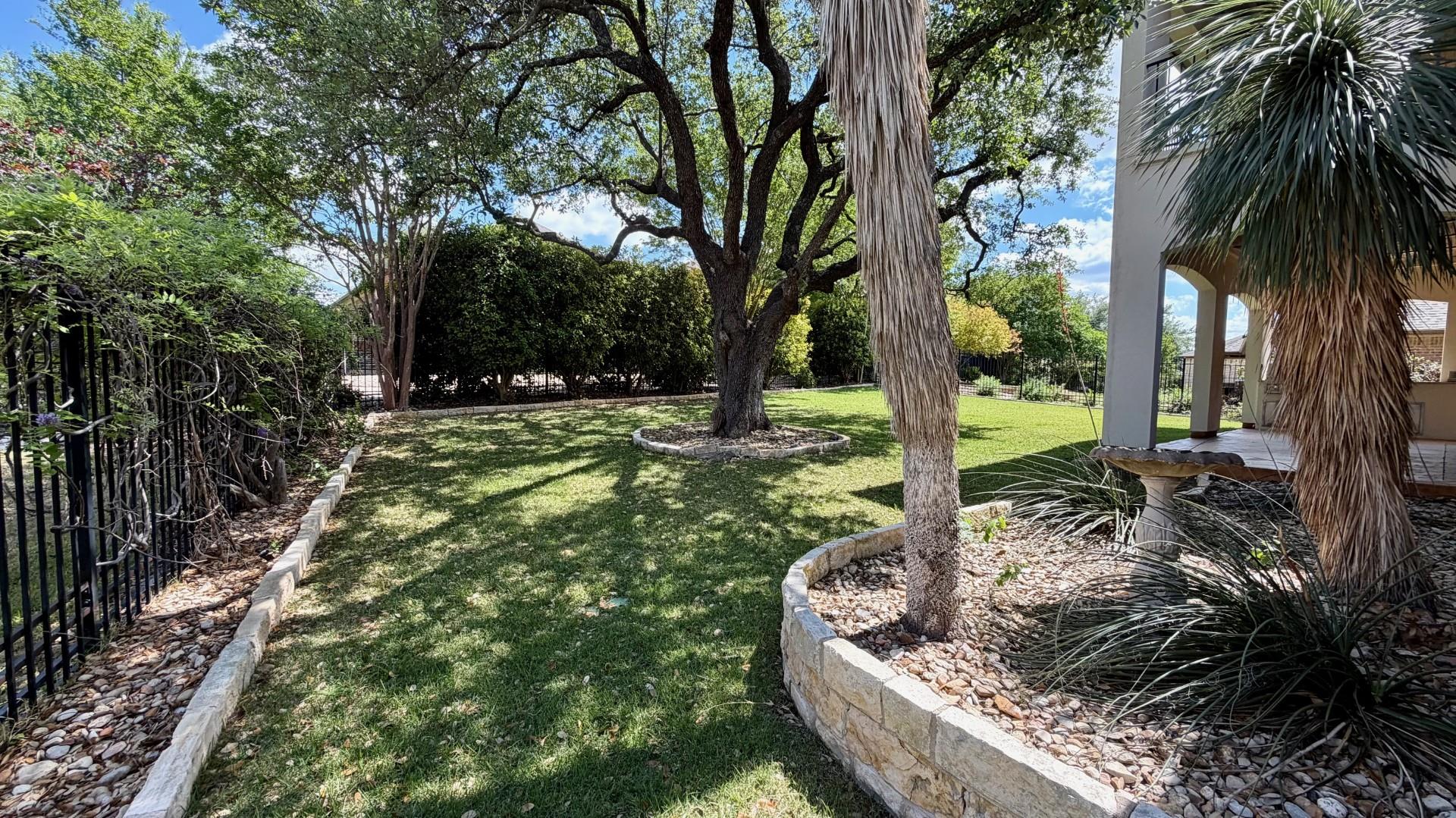 1813 Harvest Dance Dr, Leander, TX 78641
