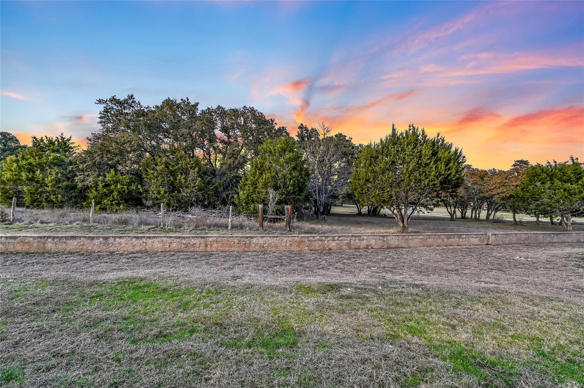 321 Tulley Ct, Wimberley, TX 78676