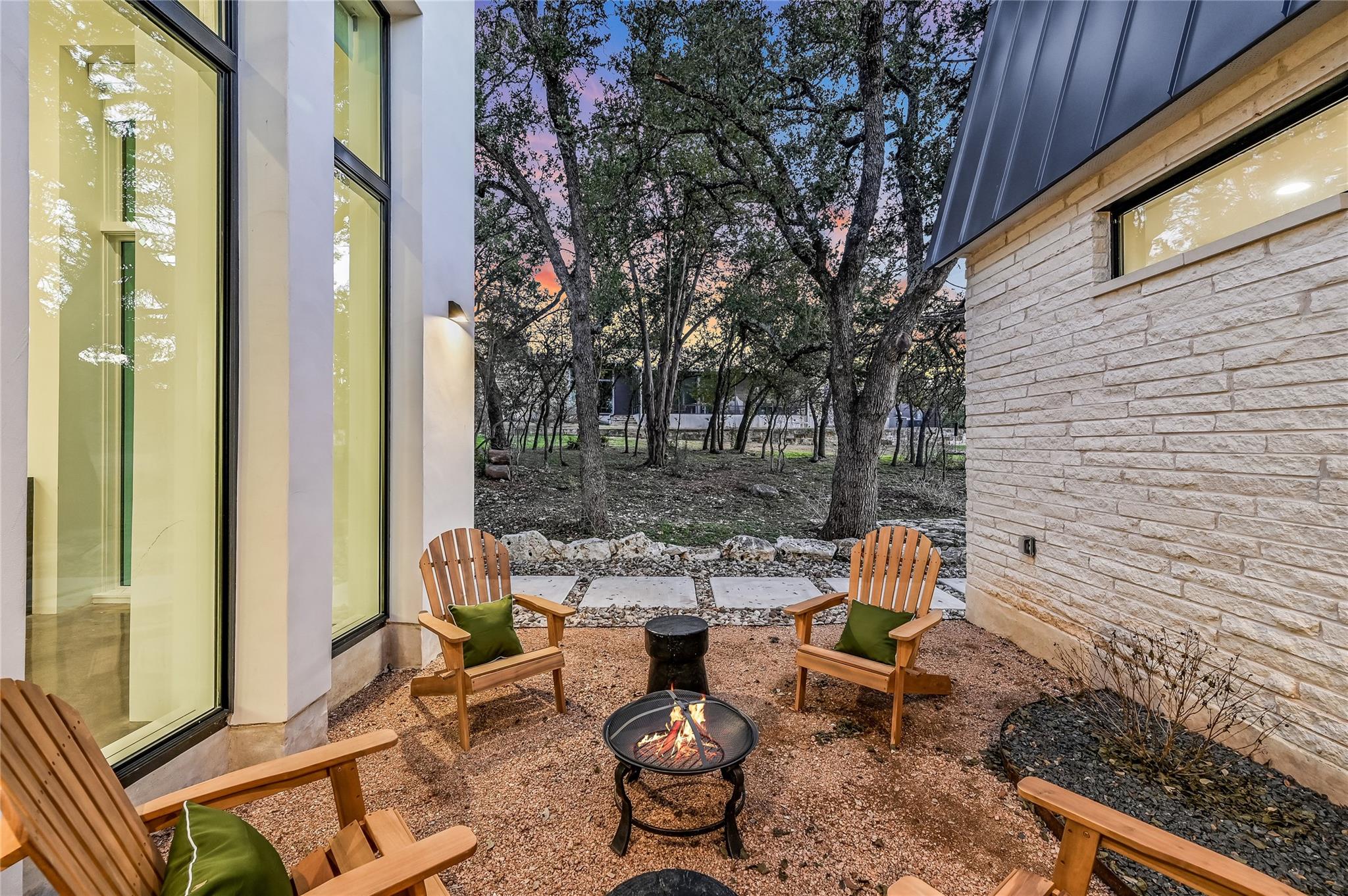 321 Tulley Ct, Wimberley, TX 78676