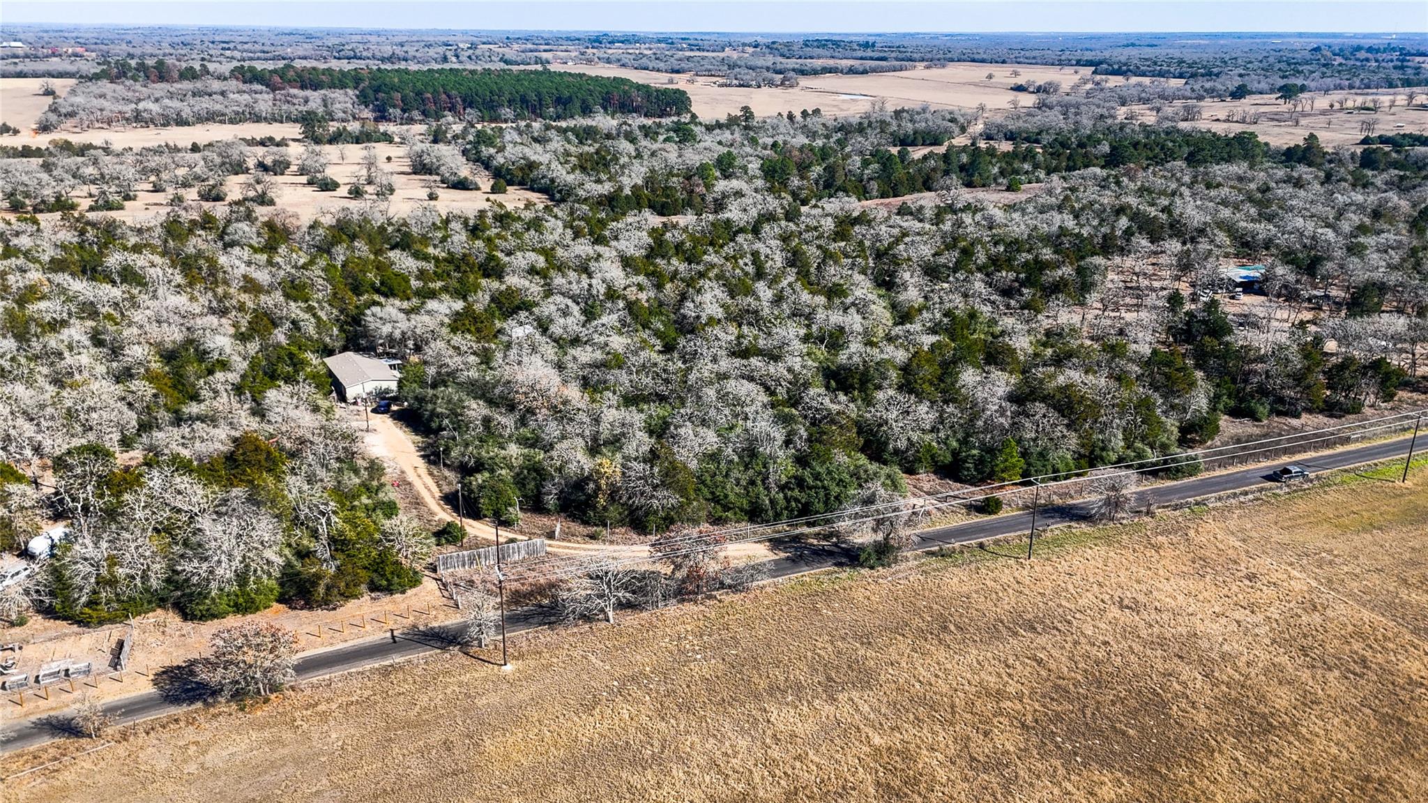 521 Paint Creek South Rd, Paige, TX 78659