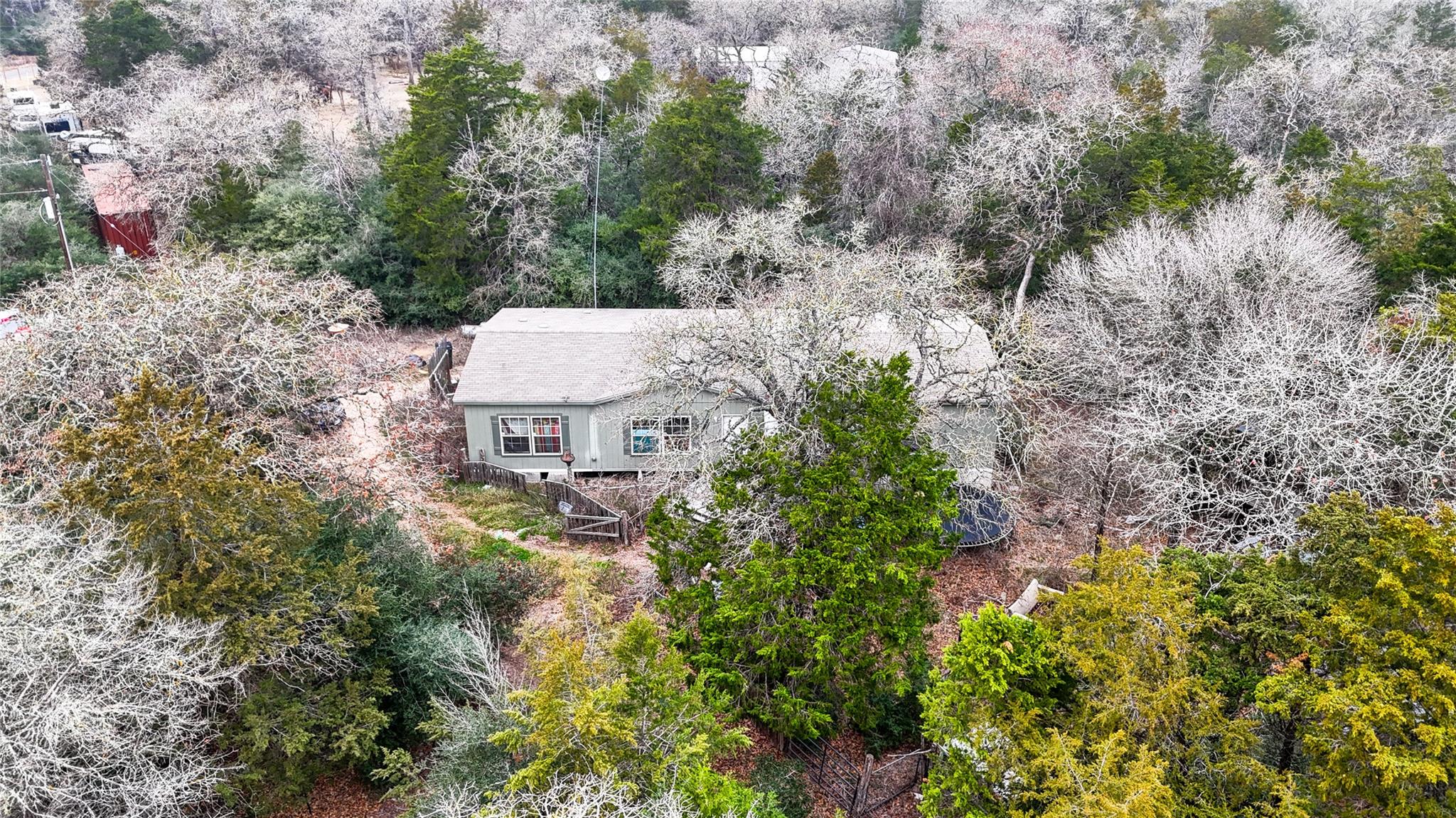 521 Paint Creek South Rd, Paige, TX 78659