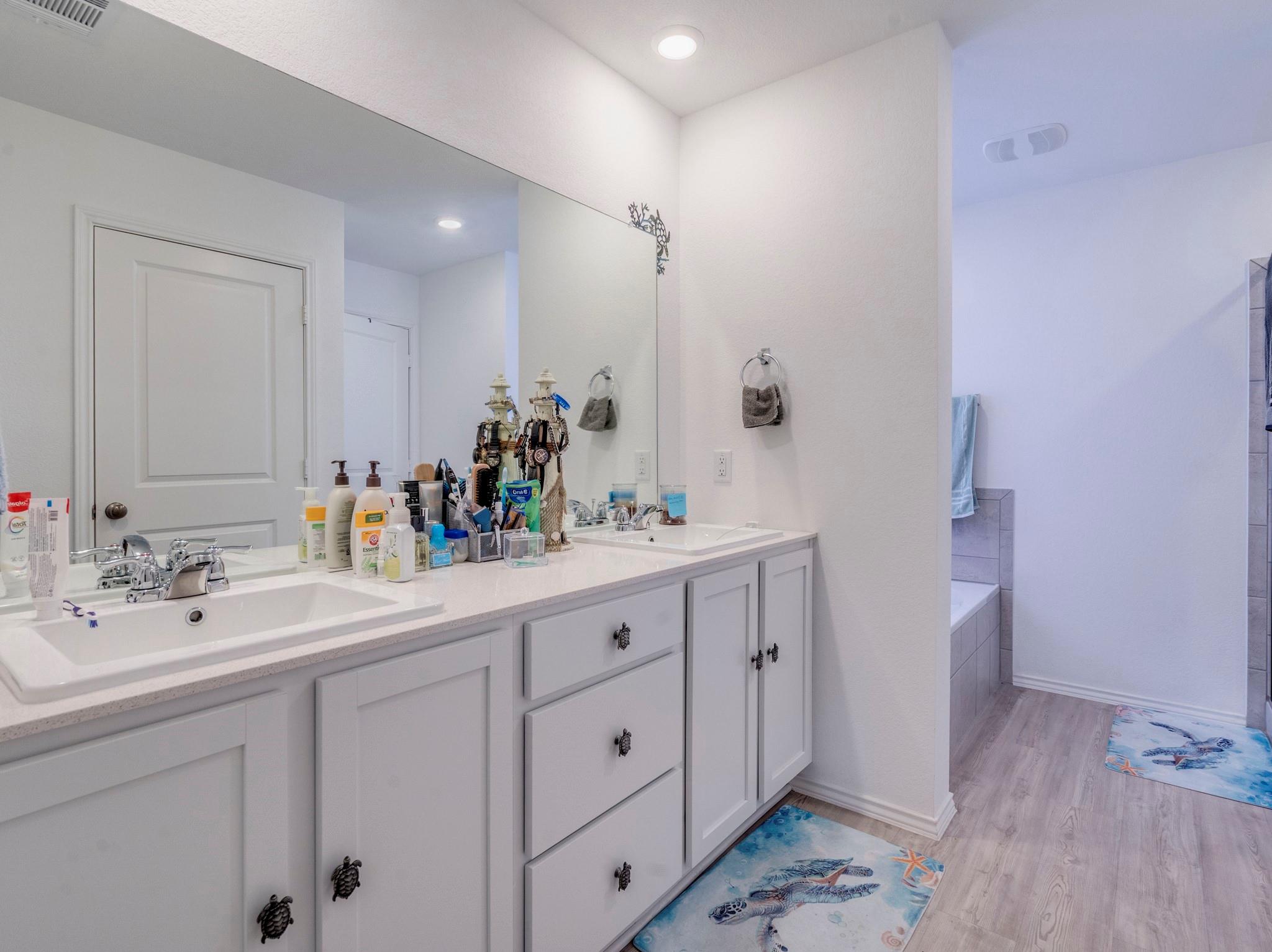 1104 Acorn Oak Dr, Georgetown, TX 78628